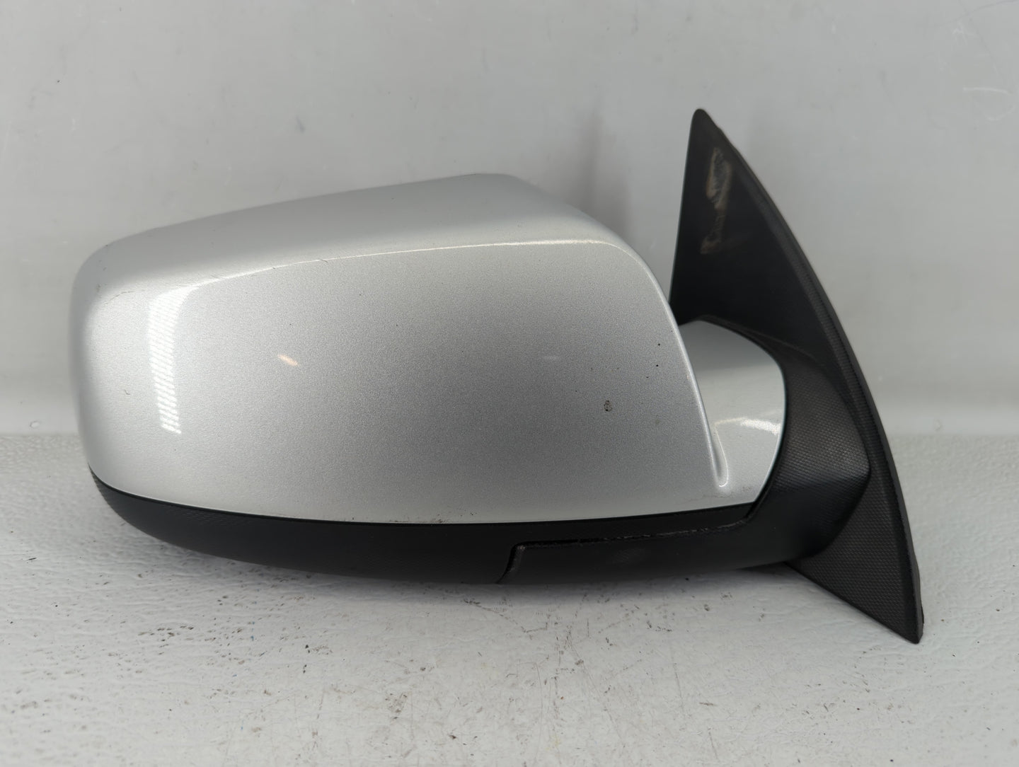 2010-2011 Chevrolet Equinox Passenger Side View Mirror - Right Door Mirror OEM Used - Oemusedautoparts1.com