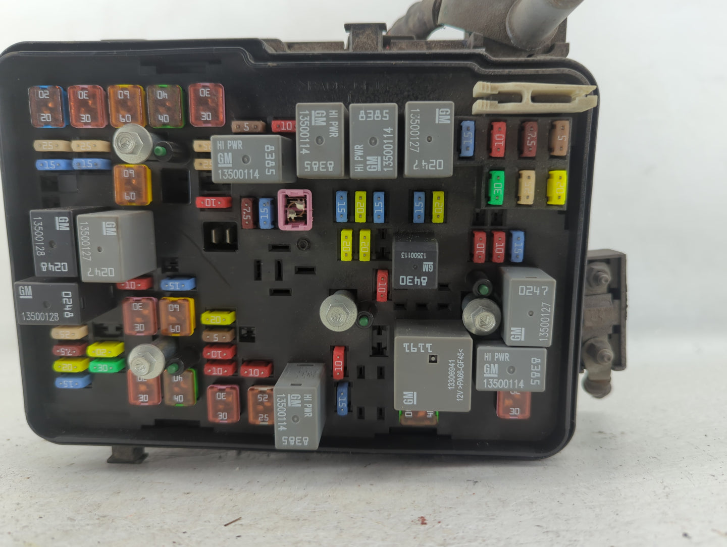 2011 Chevrolet Equinox Fusebox Fuse Box Panel Relay Module P/N:20899629 Fits OEM Used Auto Parts - Oemusedautoparts1.com