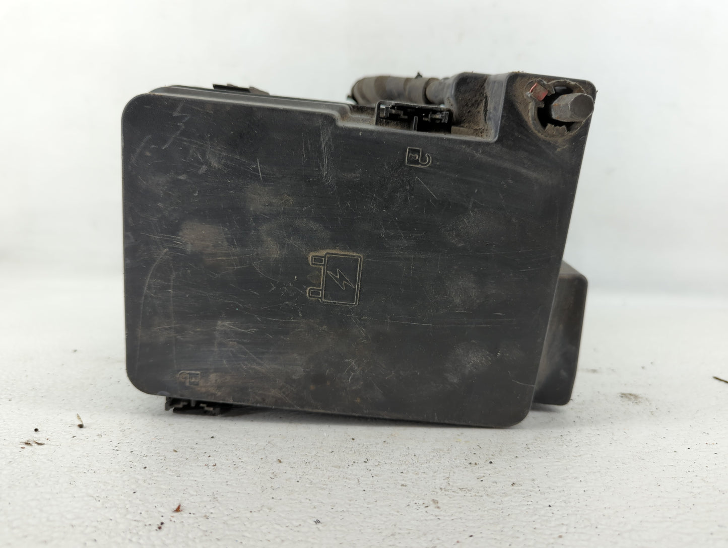 2011 Chevrolet Equinox Fusebox Fuse Box Panel Relay Module P/N:20899629 Fits OEM Used Auto Parts - Oemusedautoparts1.com