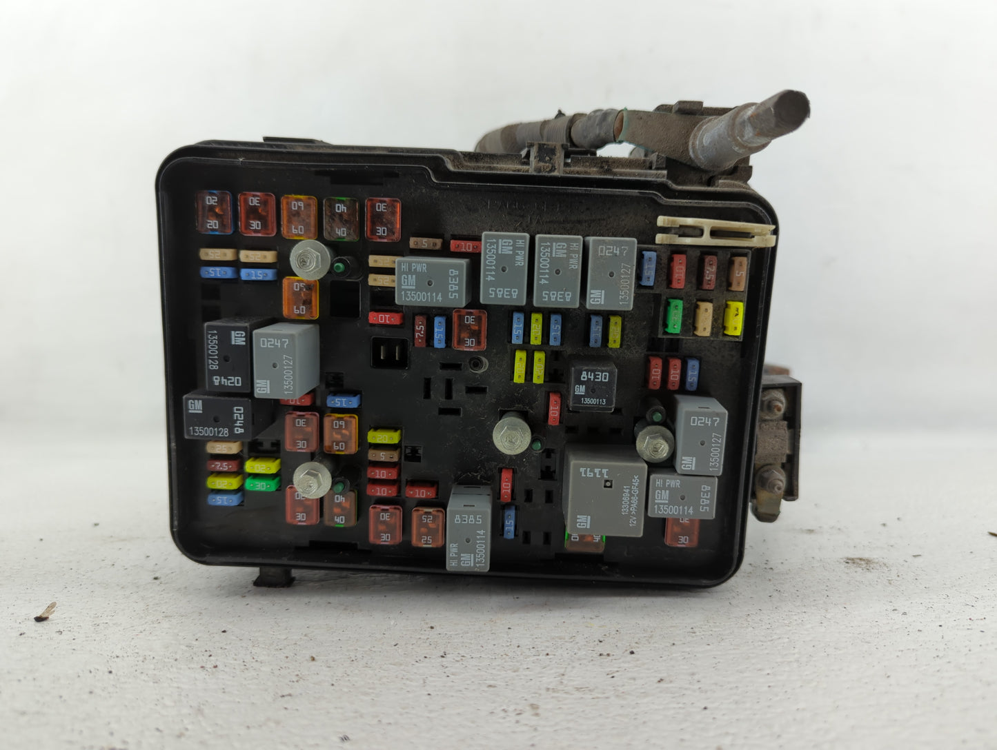 2011 Chevrolet Equinox Fusebox Fuse Box Panel Relay Module P/N:20899629 Fits OEM Used Auto Parts - Oemusedautoparts1.com