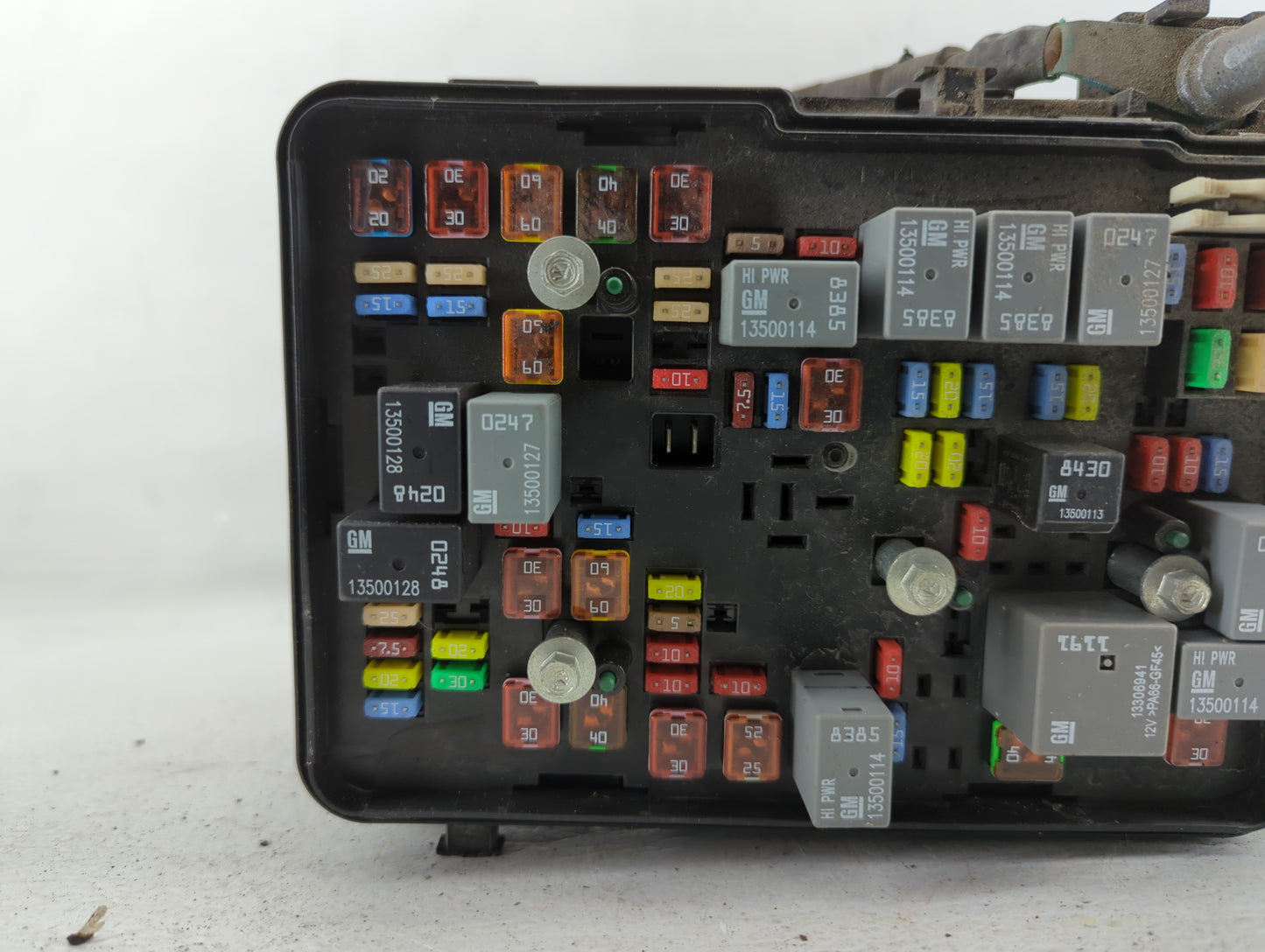 2011 Chevrolet Equinox Fusebox Fuse Box Panel Relay Module P/N:20899629 Fits OEM Used Auto Parts - Oemusedautoparts1.com