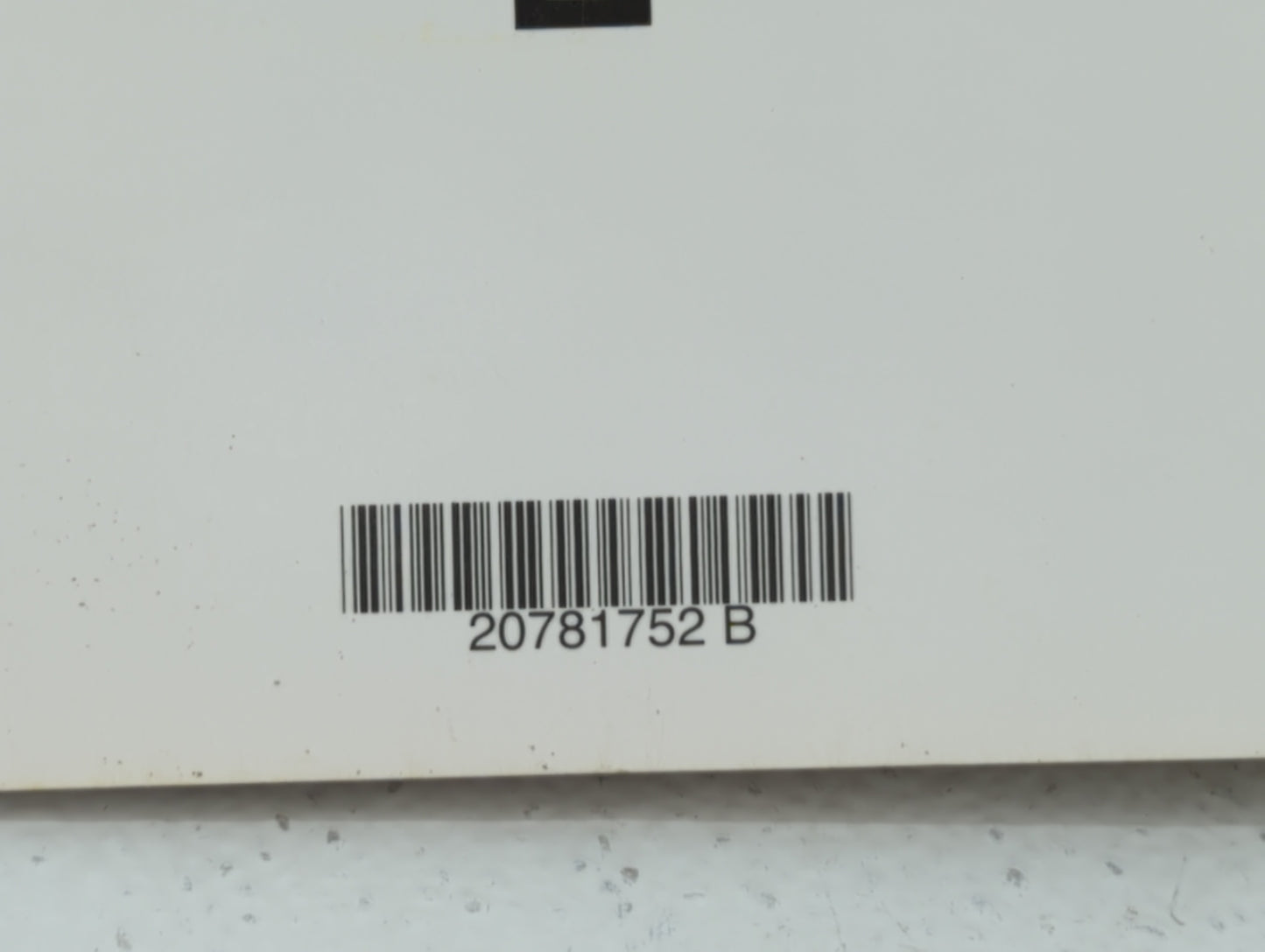 2011 Chevrolet Equinox Owners Manual Book Guide P/N:20781752 OEM Used Auto Parts - Oemusedautoparts1.com