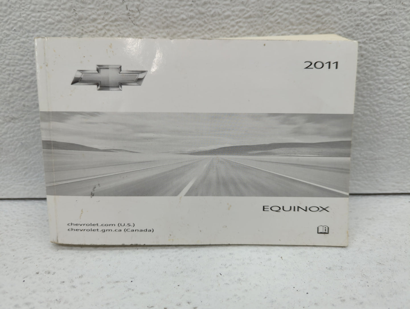 2011 Chevrolet Equinox Owners Manual Book Guide P/N:20781752 OEM Used Auto Parts - Oemusedautoparts1.com