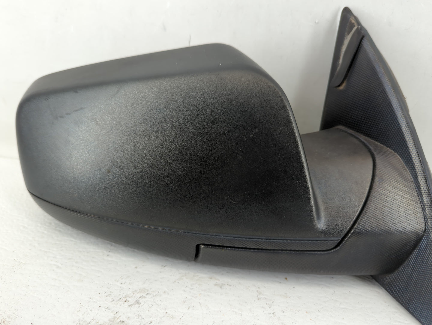 2010-2011 Chevrolet Equinox Passenger Side View Mirror - Right Door Mirror OEM Used - Oemusedautoparts1.com