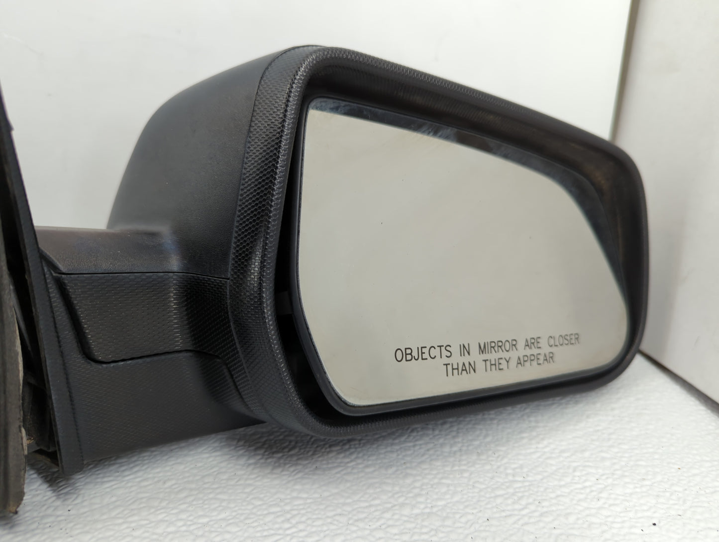 2010-2011 Chevrolet Equinox Passenger Side View Mirror - Right Door Mirror OEM Used - Oemusedautoparts1.com