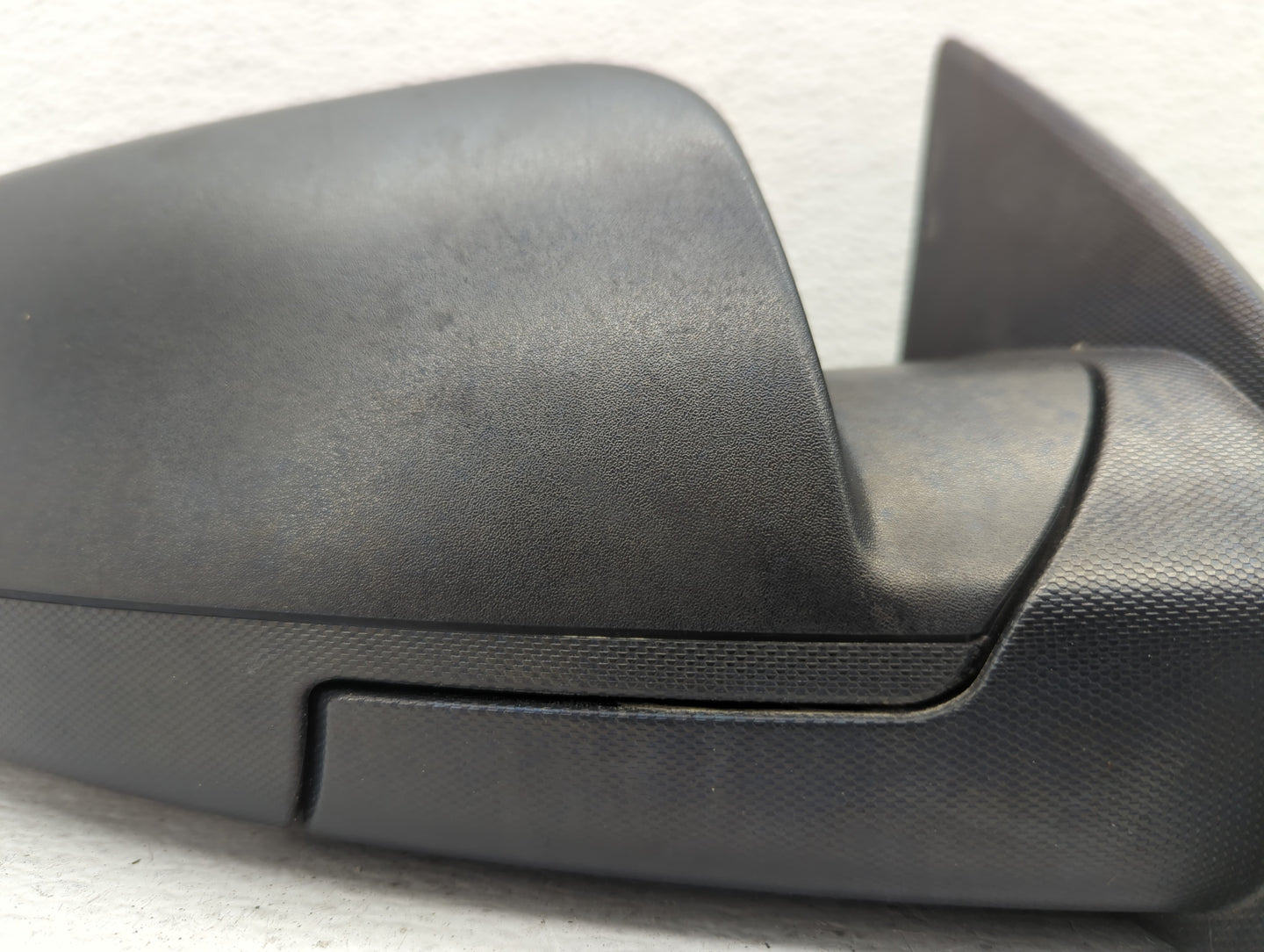 2010-2011 Chevrolet Equinox Passenger Side View Mirror - Right Door Mirror OEM Used - Oemusedautoparts1.com