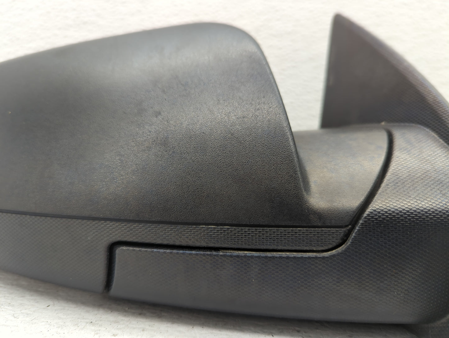 2010-2011 Chevrolet Equinox Passenger Side View Mirror - Right Door Mirror OEM Used - Oemusedautoparts1.com