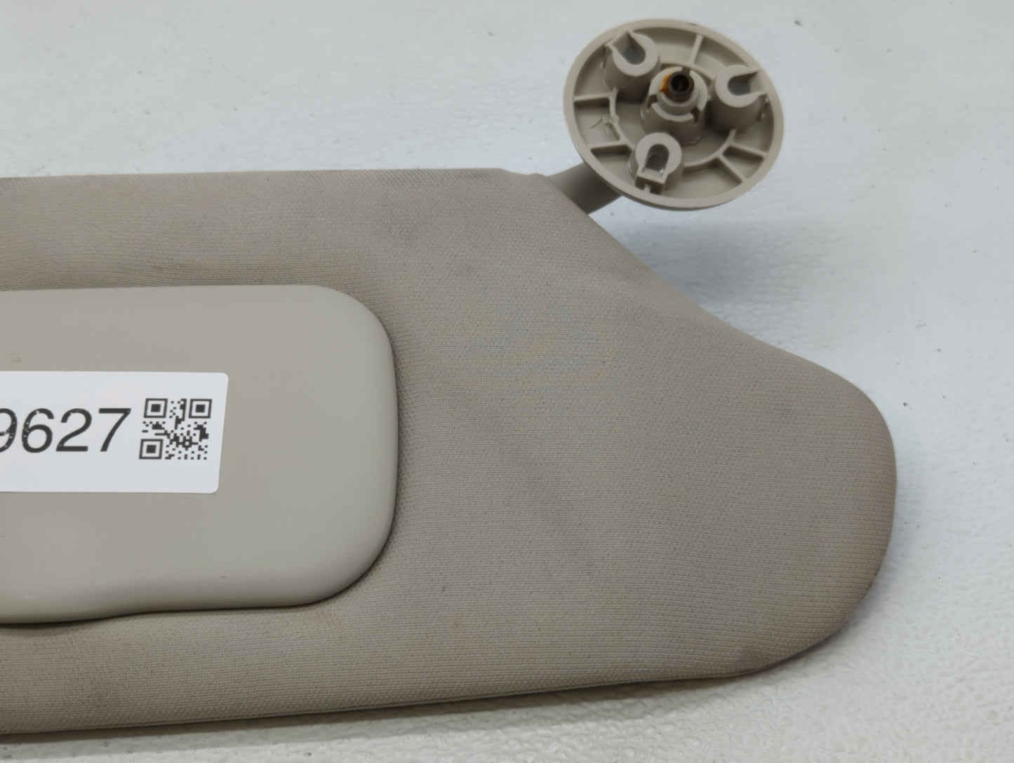 2010-2017 Chevrolet Equinox Sun Visor Shade Replacement Passenger Right Mirror Fits Fits 2010 2011 2012 2013 2014 2015 2016 