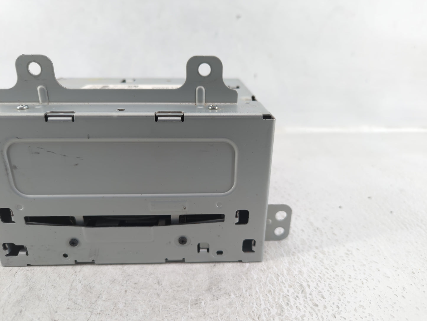 2011-2012 Chevrolet Equinox Radio AM FM Cd Player Receiver Replacement P/N:20983517 Fits Fits 2010 2011 2012 OEM Used Auto P