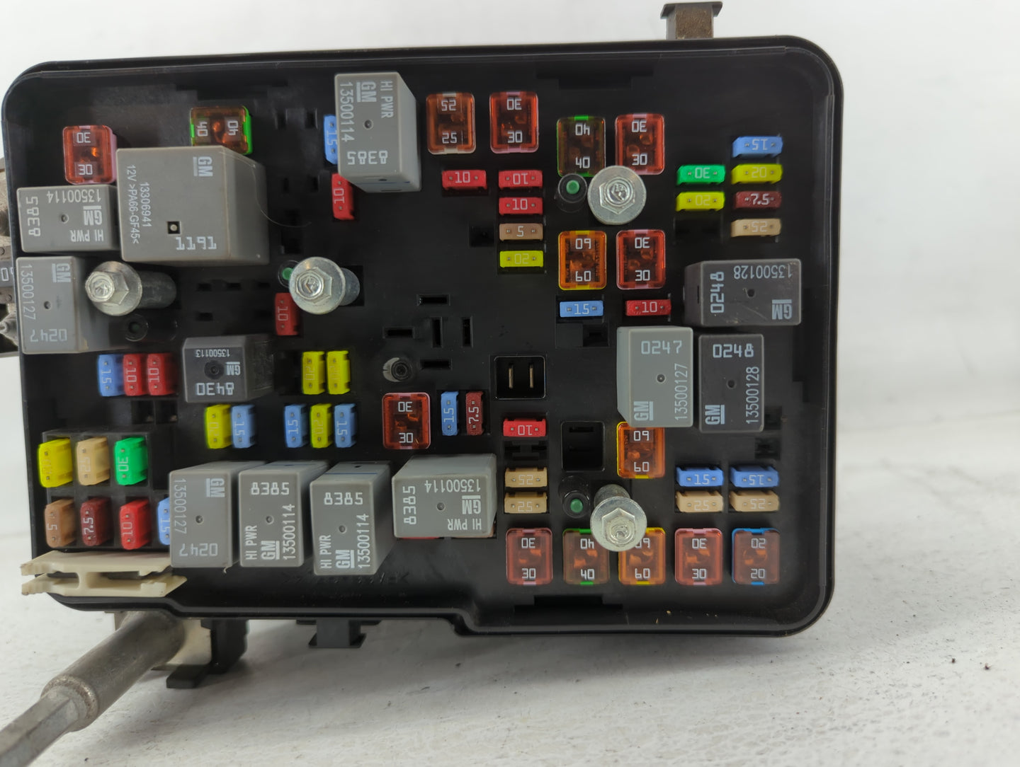 2011 Chevrolet Equinox Fusebox Fuse Box Panel Relay Module P/N:20899629 Fits OEM Used Auto Parts - Oemusedautoparts1.com