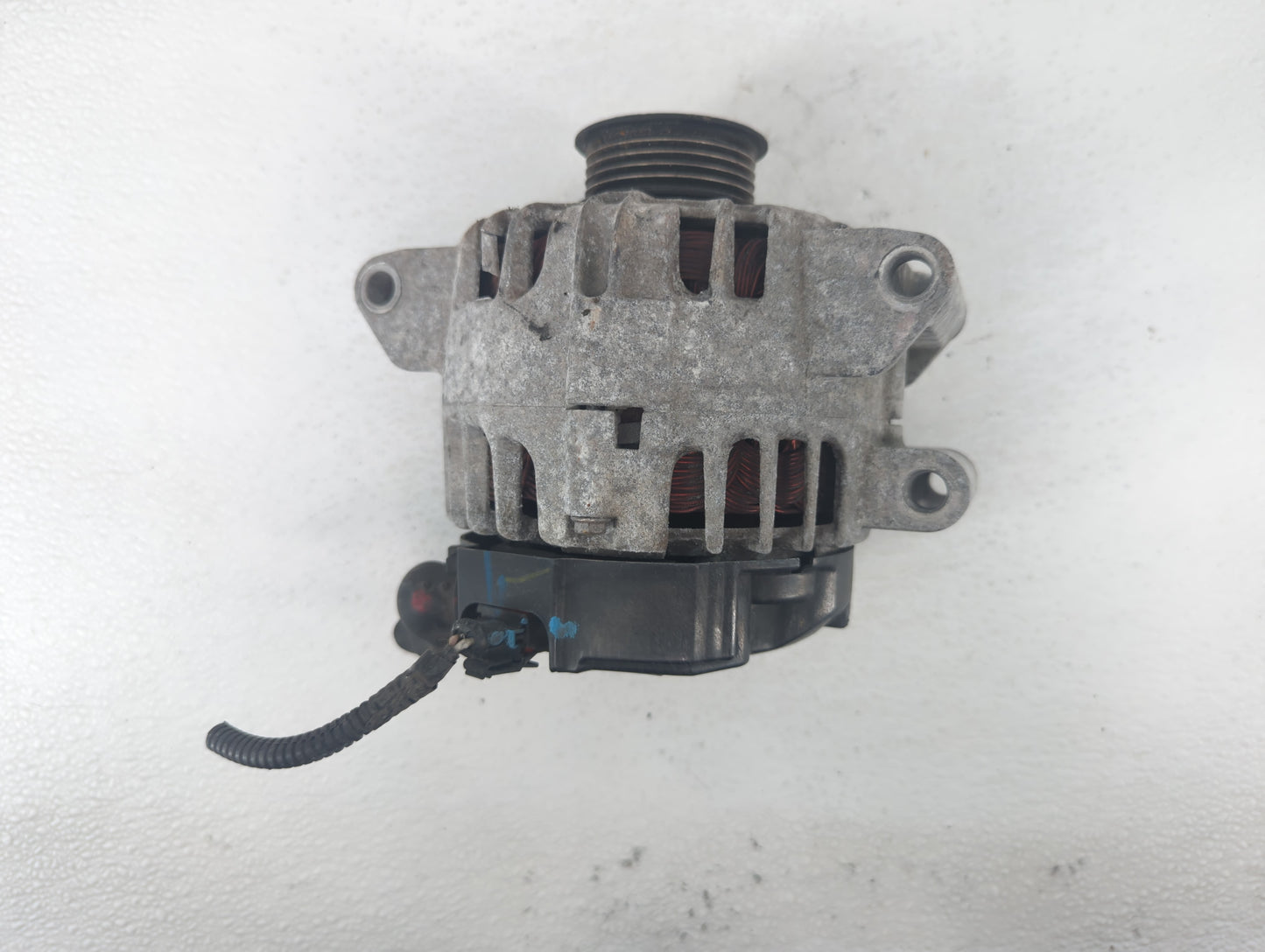 2010-2017 Chevrolet Equinox Alternator Replacement Generator Charging Assembly Engine OEM P/N:13500315 Fits OEM Used Auto Pa