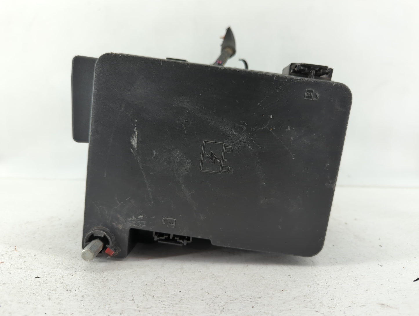 2011 Chevrolet Equinox Fusebox Fuse Box Panel Relay Module P/N:20899629_02 Fits OEM Used Auto Parts - Oemusedautoparts1.com
