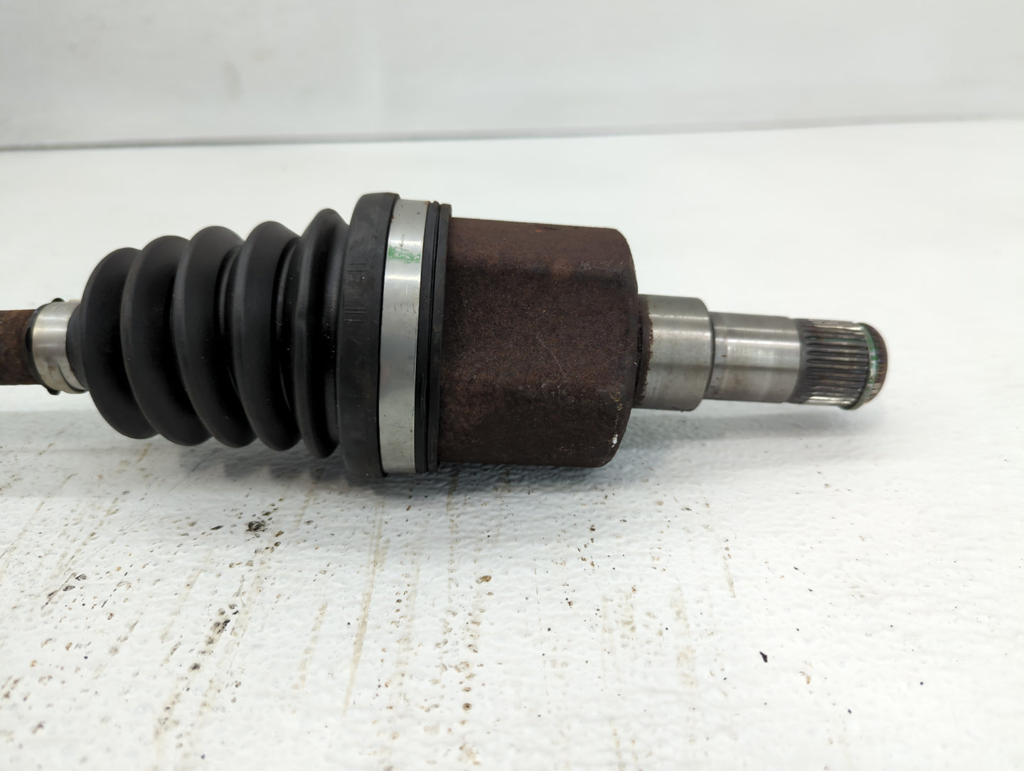 2010-2017 Chevrolet Equinox Axle Shaft Front Passenger Cv C/v - Oemusedautoparts1.com