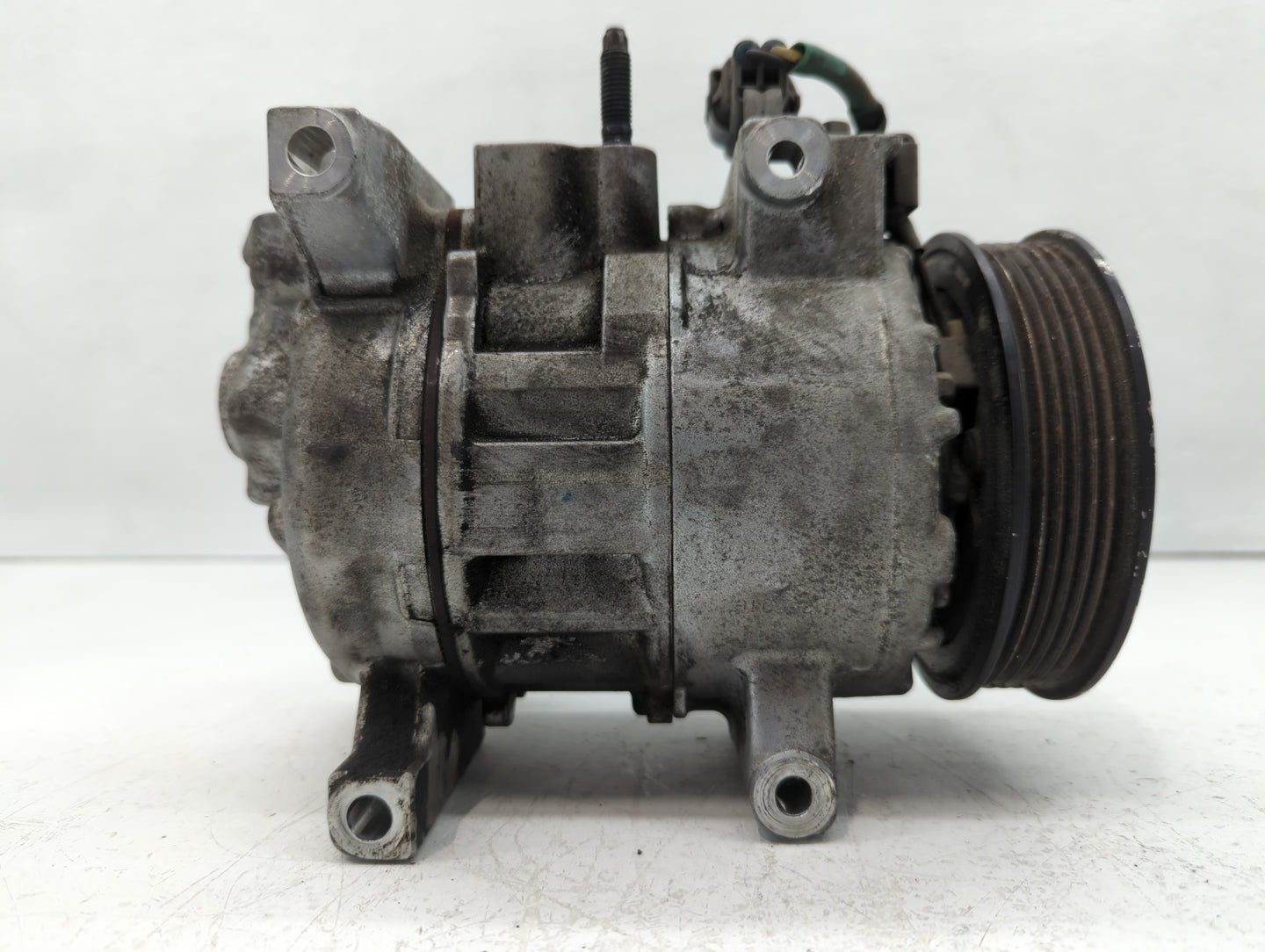 2011 Chevrolet Equinox Air Conditioning A/c Ac Compressor Oem - Oemusedautoparts1.com