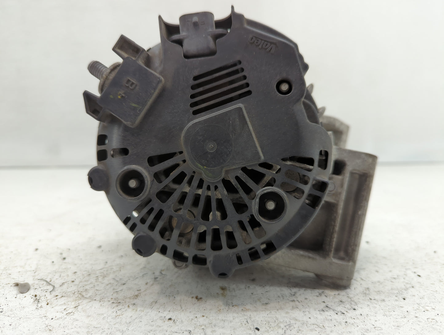 2010-2017 Chevrolet Equinox Alternator Replacement Generator Charging Assembly Engine OEM P/N:2605323 A 13500315 Fits OEM Us