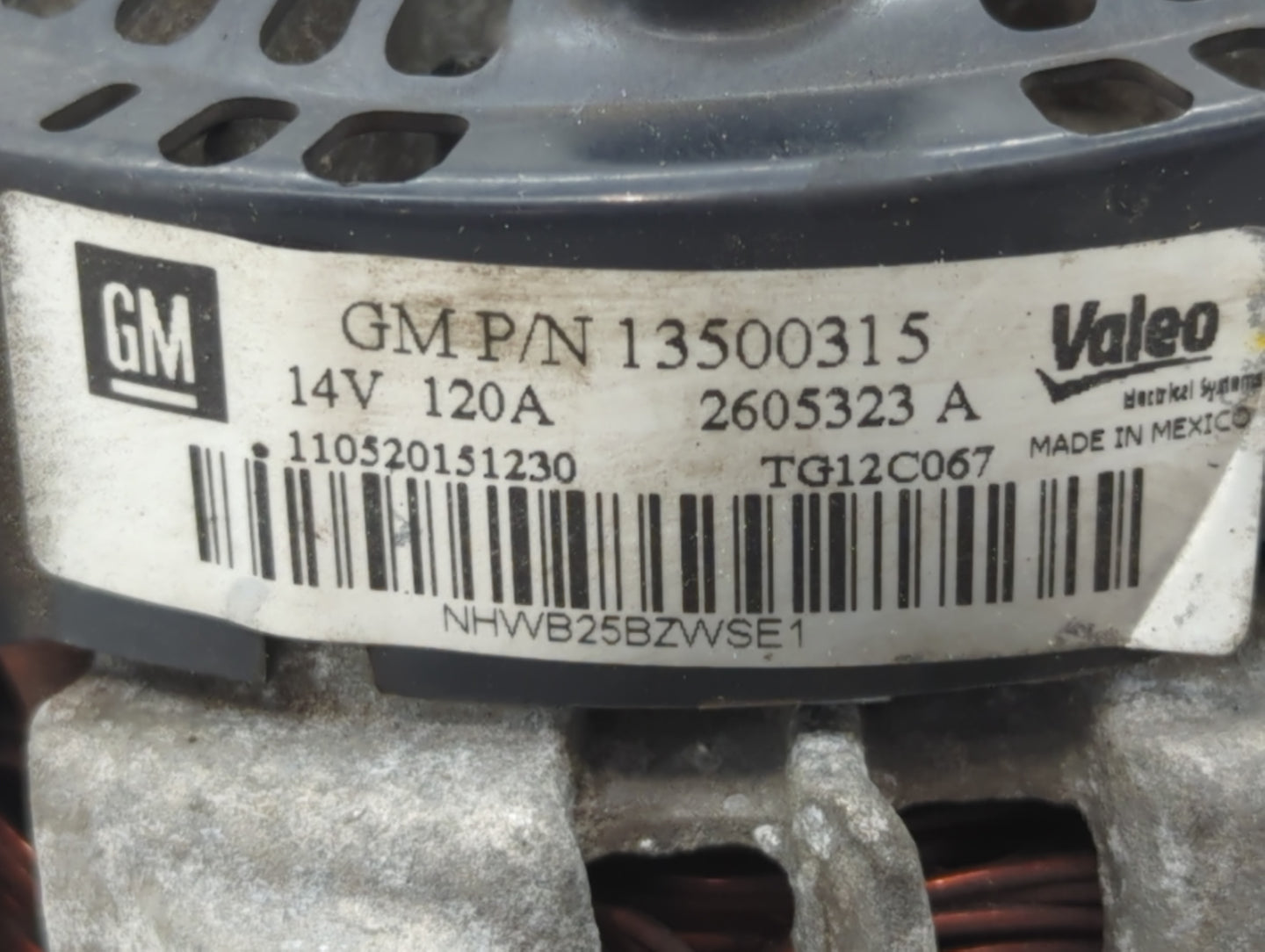 2010-2017 Chevrolet Equinox Alternator Replacement Generator Charging Assembly Engine OEM P/N:2605323 A 13500315 Fits OEM Us