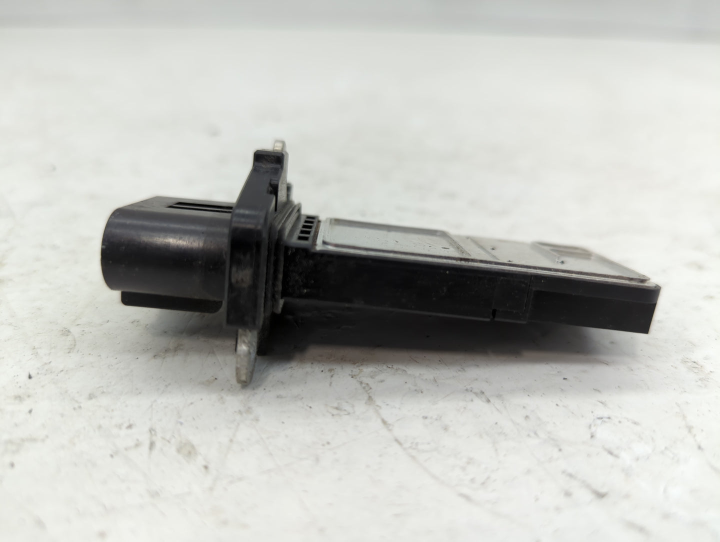2010-2011 Chevrolet Equinox Mass Air Flow Meter Maf - Oemusedautoparts1.com
