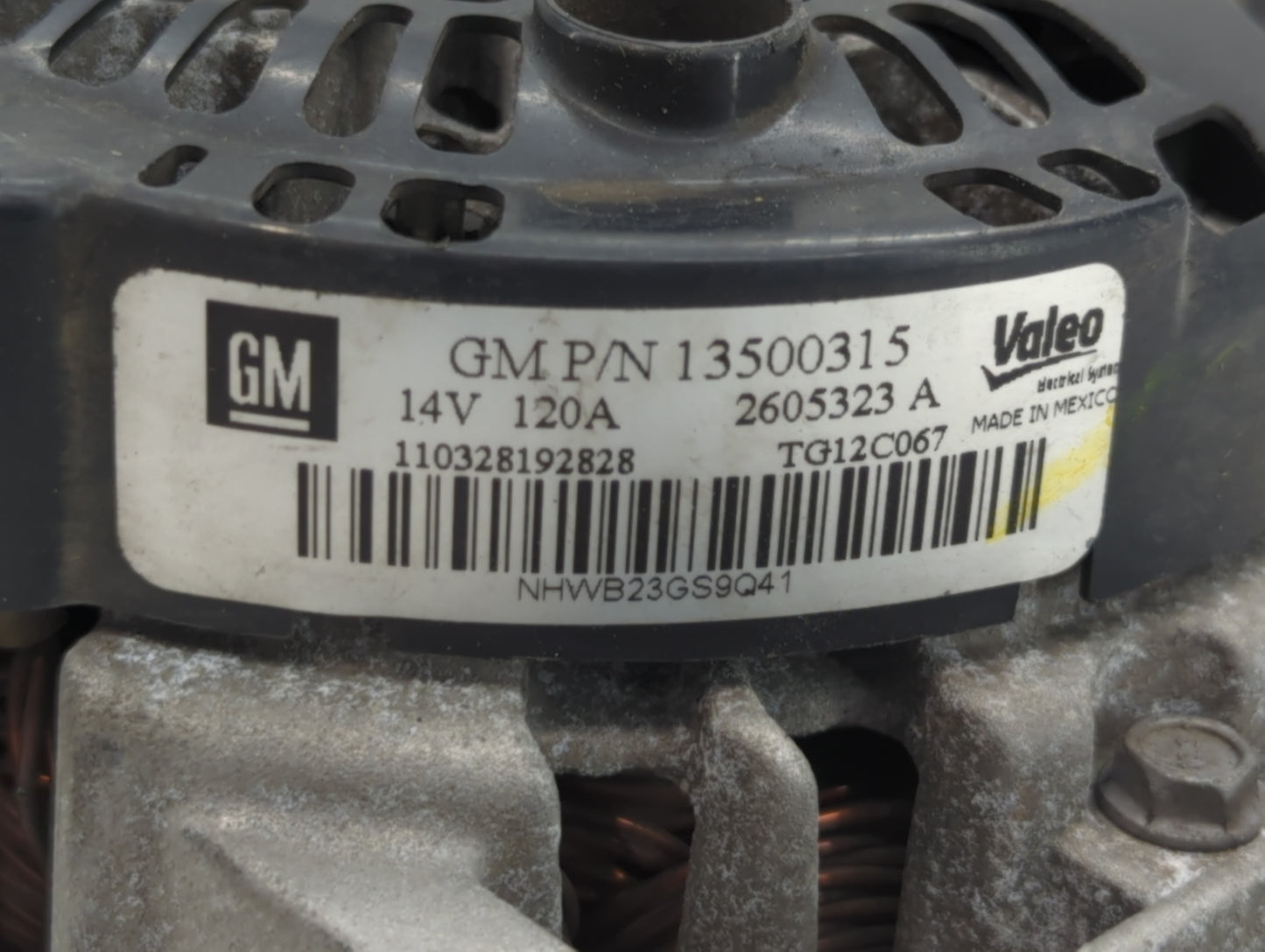 2010-2017 Chevrolet Equinox Alternator Replacement Generator Charging Assembly Engine OEM P/N:13500315 Fits OEM Used Auto Pa