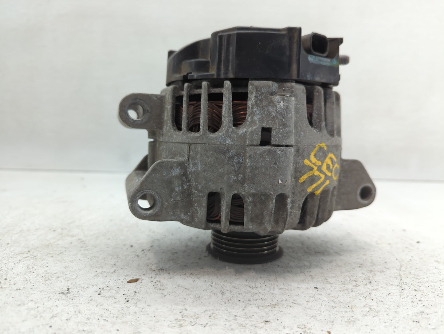 2010-2017 Chevrolet Equinox Alternator Replacement Generator Charging Assembly Engine OEM P/N:13500315 Fits OEM Used Auto Pa