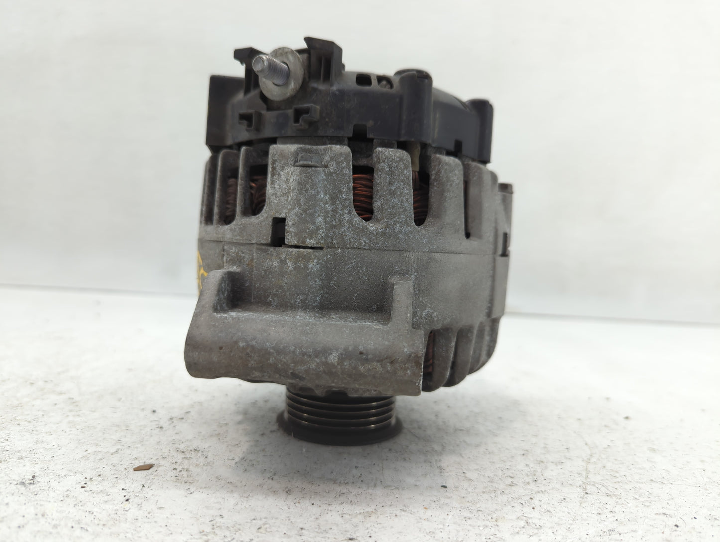 2010-2017 Chevrolet Equinox Alternator Replacement Generator Charging Assembly Engine OEM P/N:13500315 Fits OEM Used Auto Pa