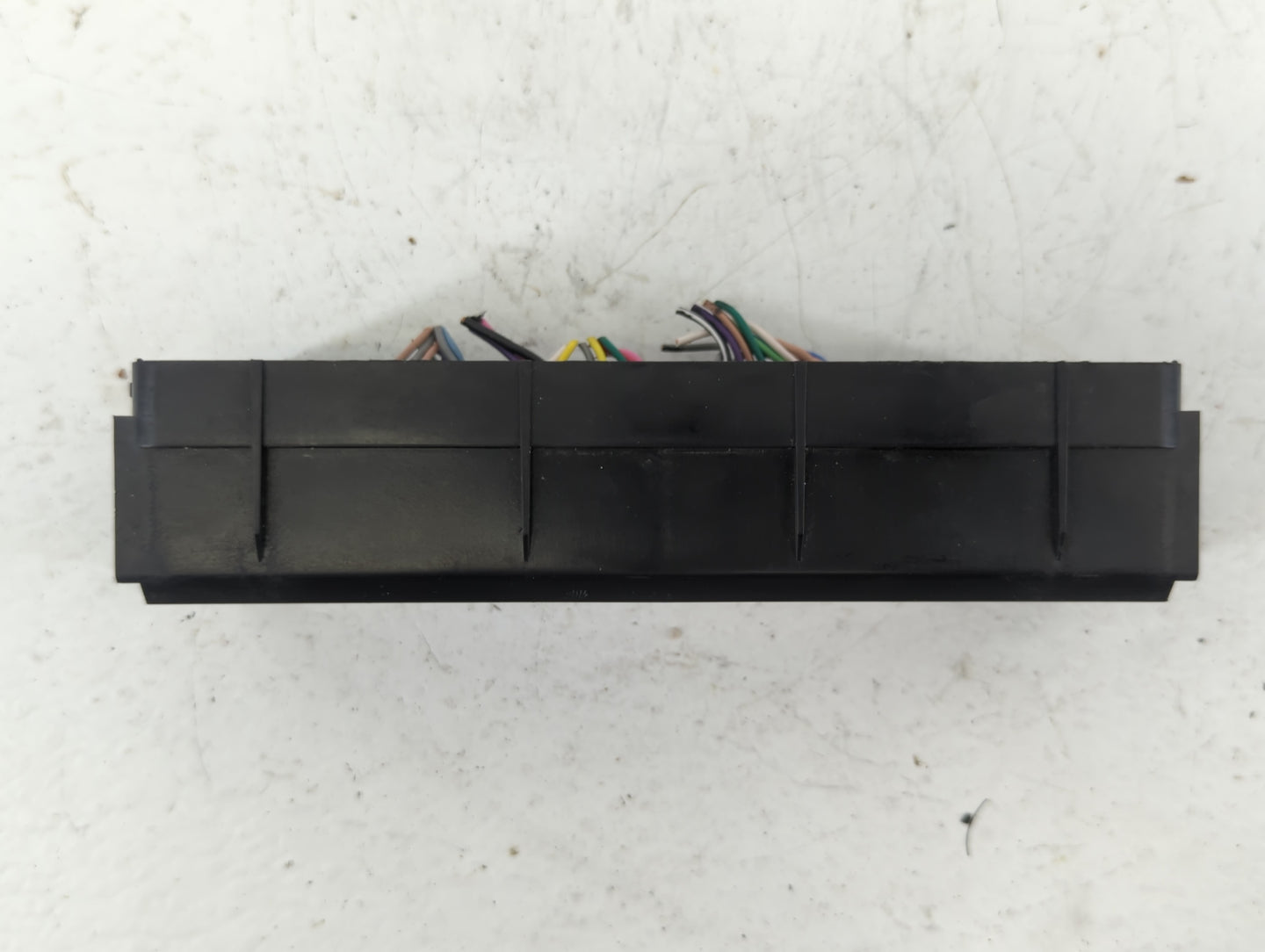 2011-2012 Chevrolet Equinox Fusebox Fuse Box Panel Relay Module P/N:20899627_02 Fits Fits 2011 2012 OEM Used Auto Parts - Oe