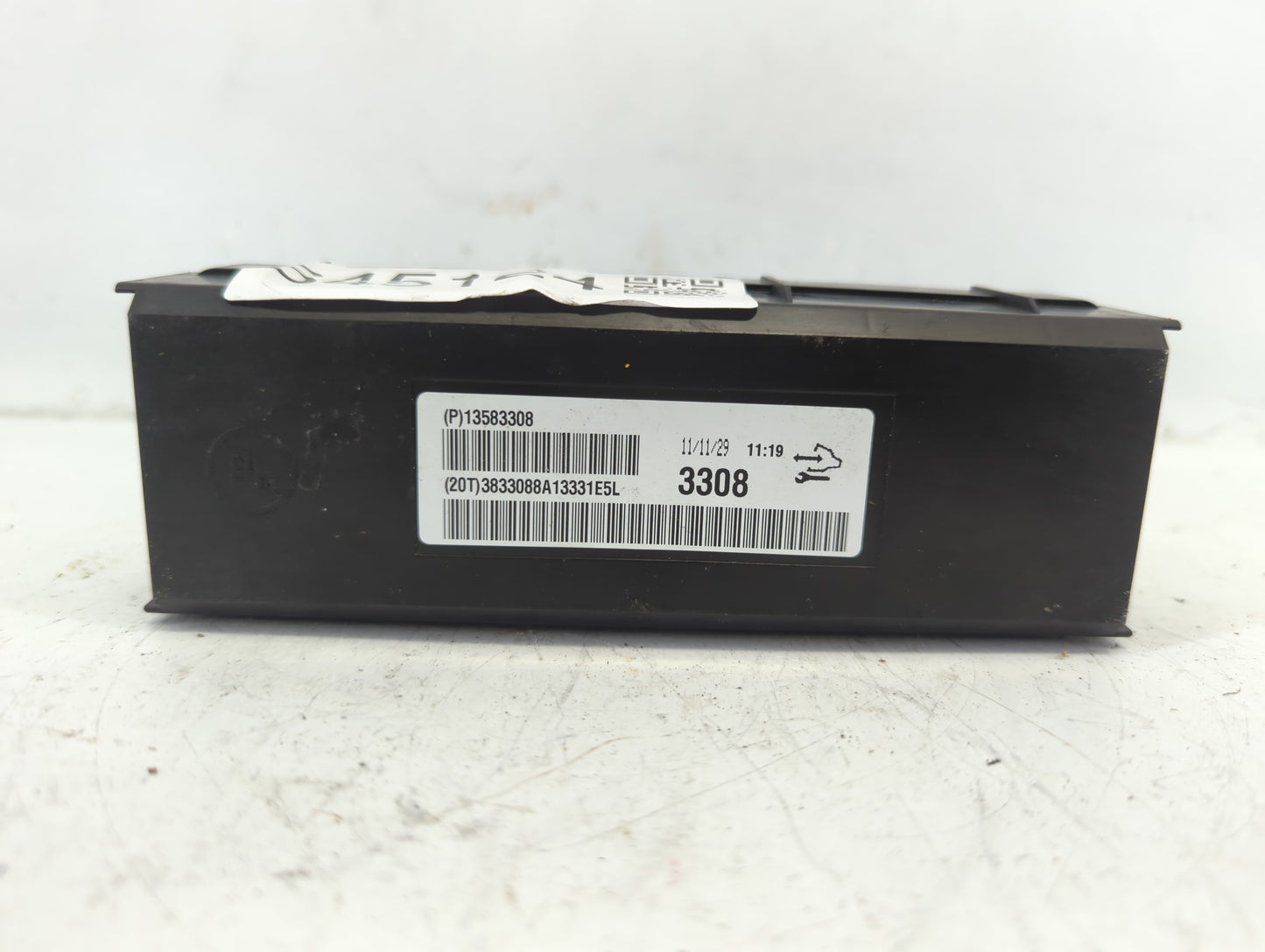 2011-2012 Chevrolet Equinox Fusebox Fuse Box Panel Relay Module P/N:20899627_02 Fits Fits 2011 2012 OEM Used Auto Parts - Oe
