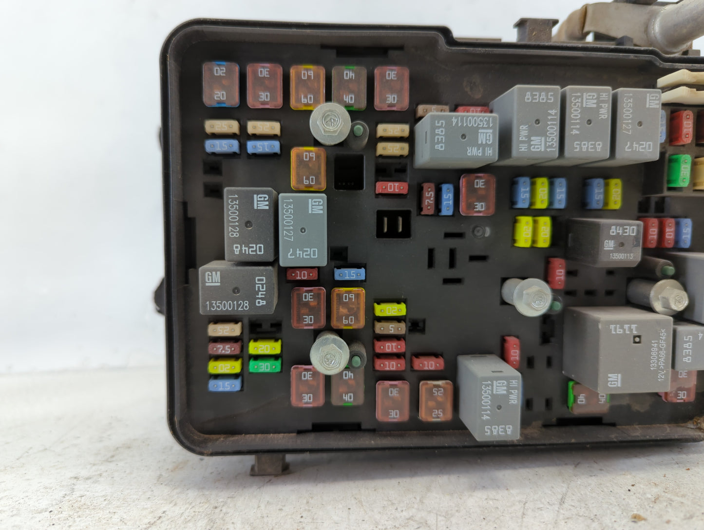 2011 Chevrolet Equinox Fusebox Fuse Box Panel Relay Module P/N:20899629_02 Fits OEM Used Auto Parts - Oemusedautoparts1.com