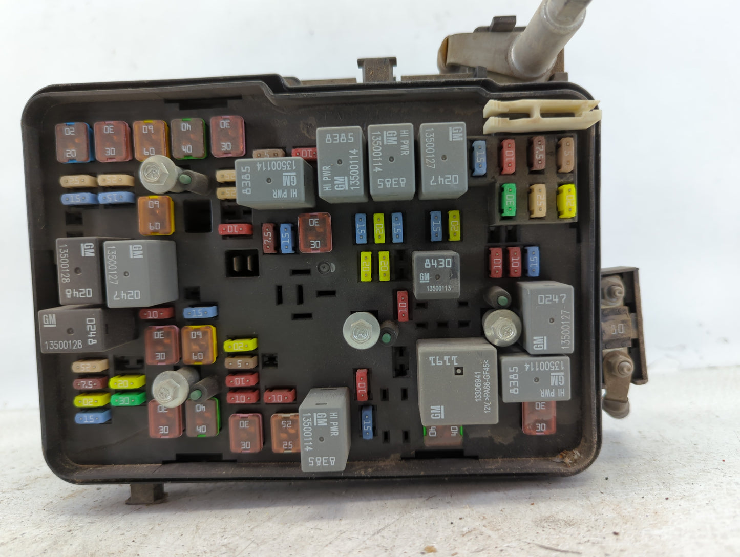 2011 Chevrolet Equinox Fusebox Fuse Box Panel Relay Module P/N:20899629_02 Fits OEM Used Auto Parts - Oemusedautoparts1.com