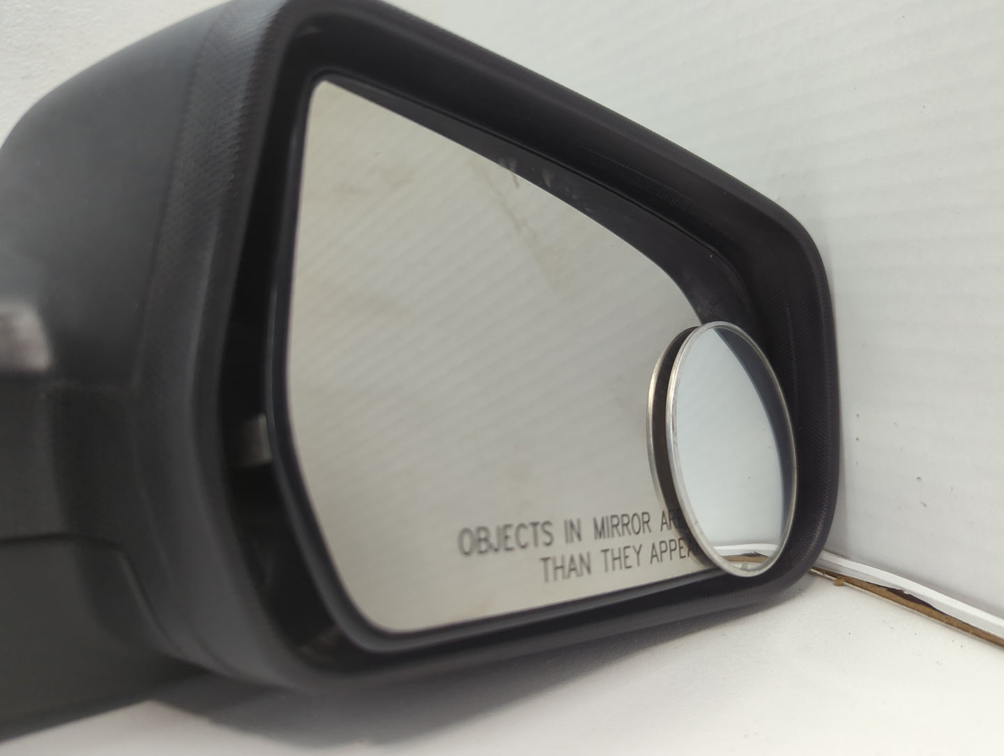 2010-2011 Chevrolet Equinox Passenger Side View Mirror - Right Door Mirror OEM Used - Oemusedautoparts1.com