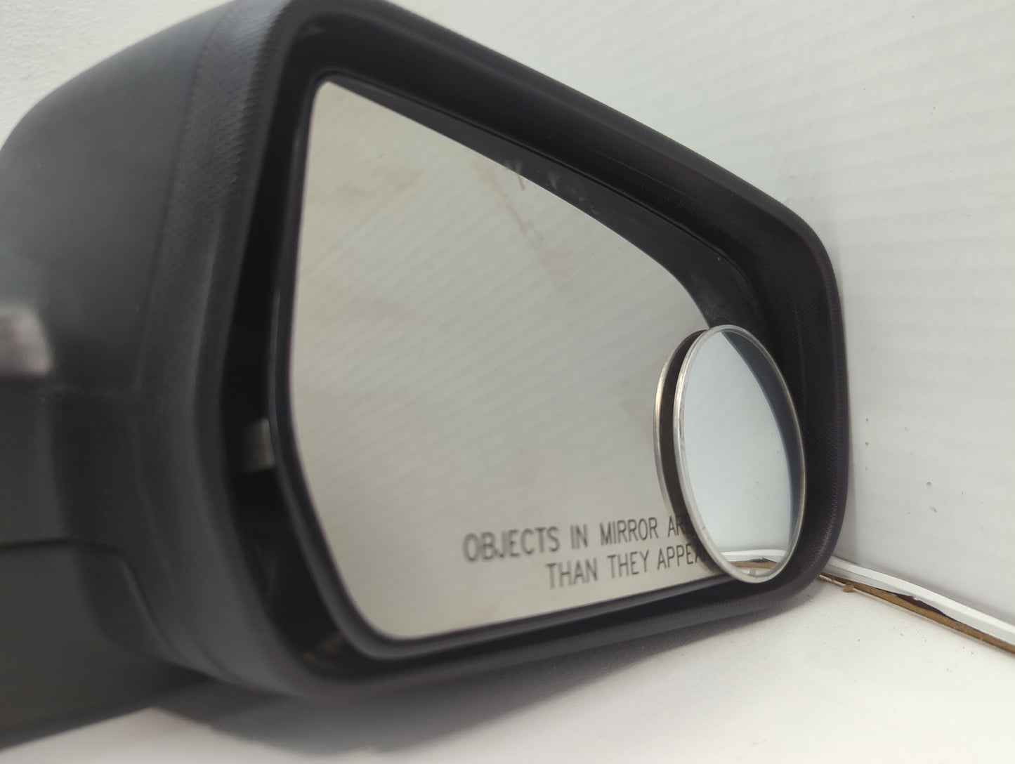 2010-2011 Chevrolet Equinox Passenger Side View Mirror - Right Door Mirror OEM Used - Oemusedautoparts1.com