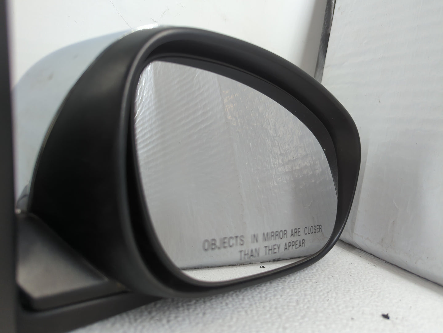 2010-2011 Chevrolet Equinox Passenger Side View Mirror - Right Door Mirror OEM Used - Oemusedautoparts1.com
