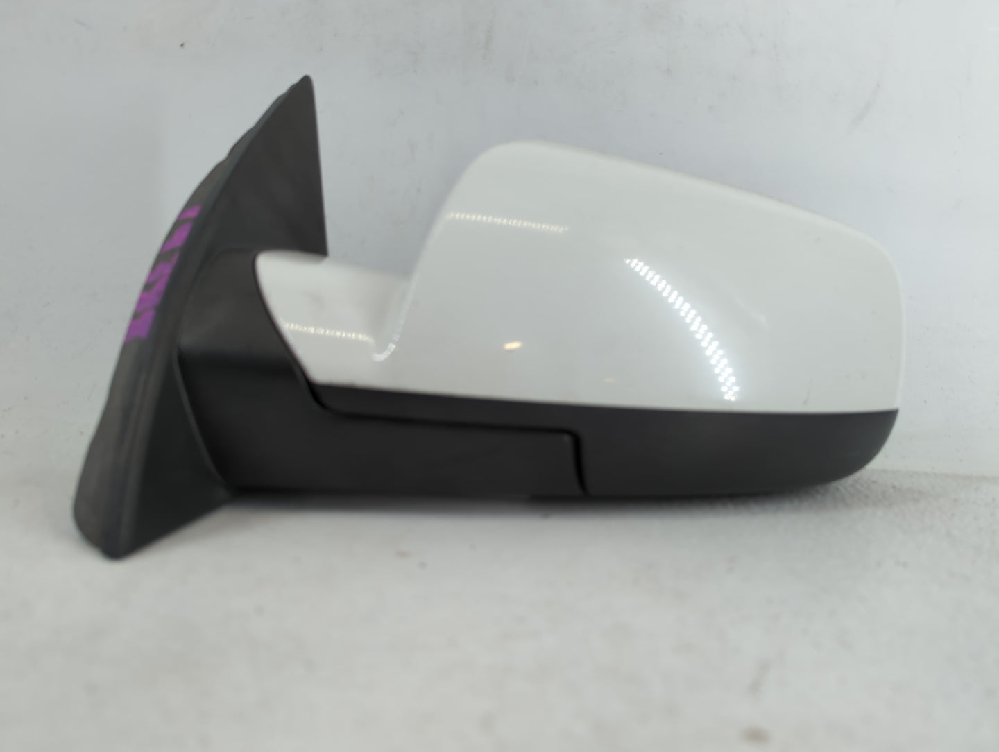 2010-2011 Chevrolet Equinox Driver Side View Mirror - Left Door Mirror OEM Used - Oemusedautoparts1.com