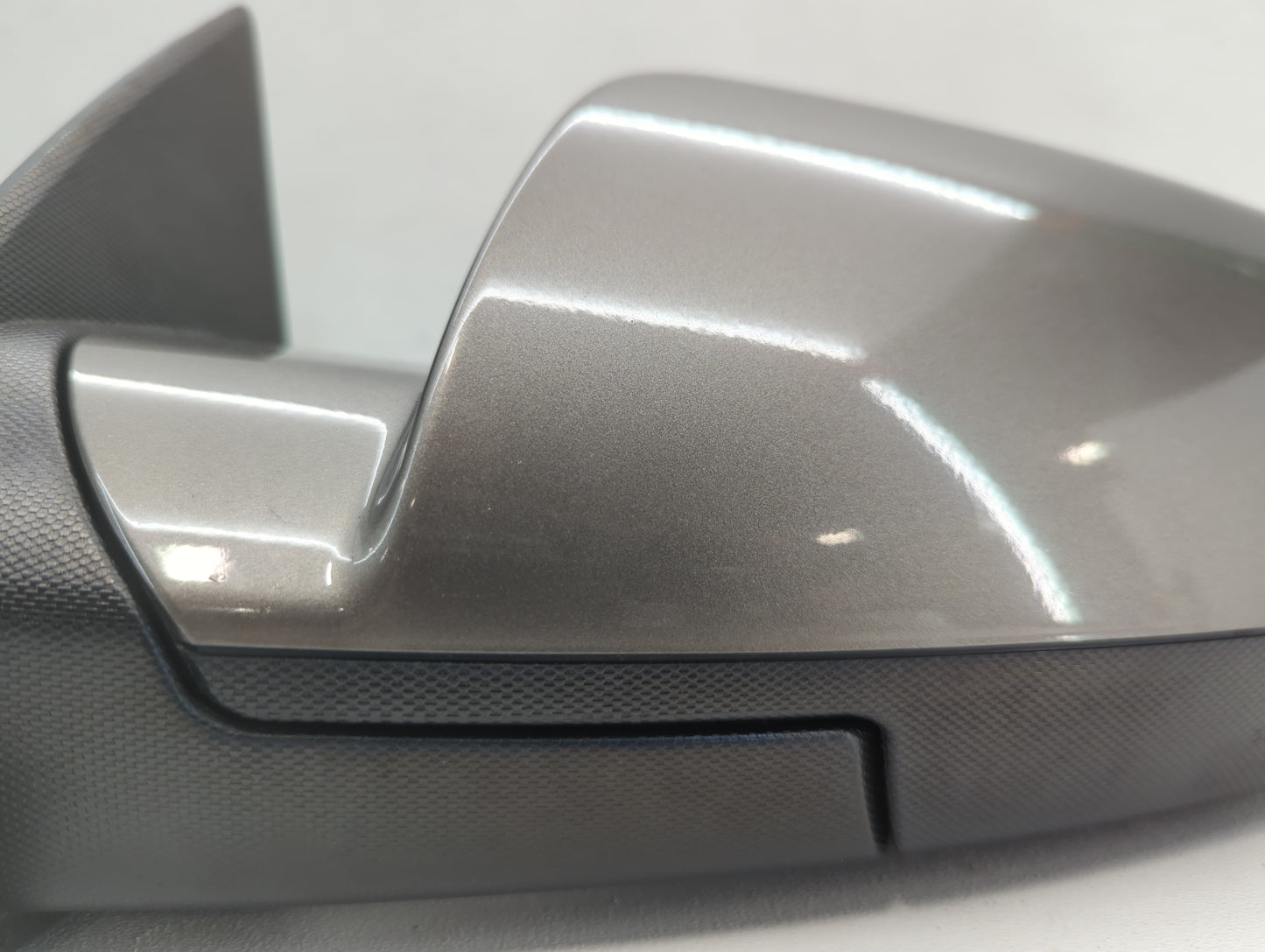 2010-2011 Chevrolet Equinox Driver Side View Mirror - Left Door Mirror OEM Used - Oemusedautoparts1.com