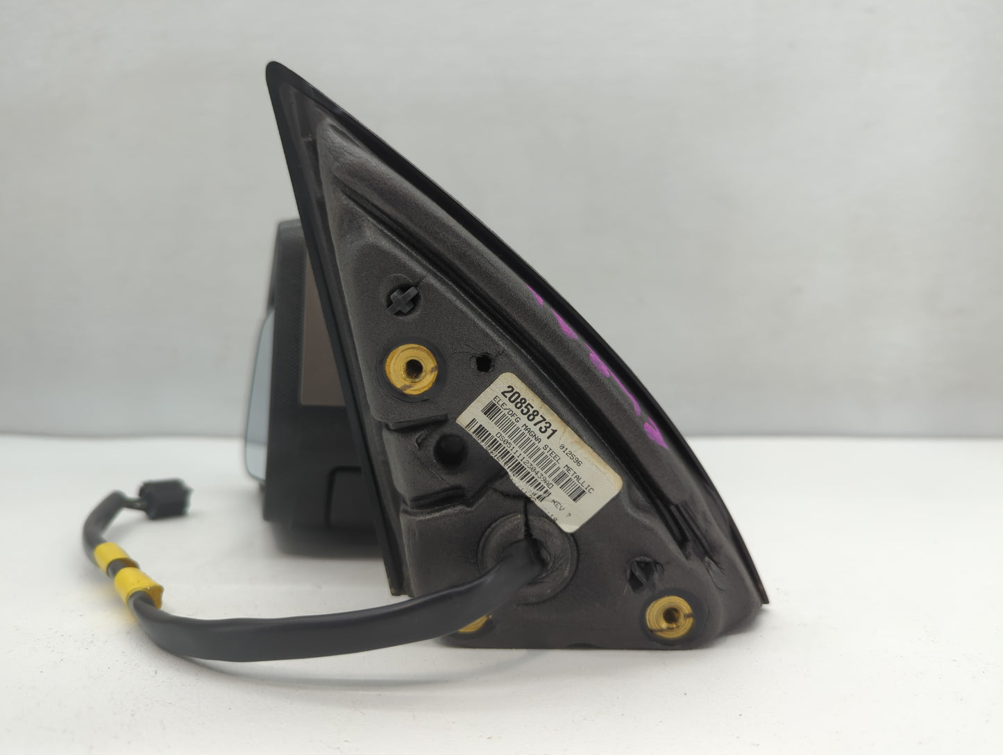 2010-2011 Chevrolet Equinox Driver Side View Mirror - Left Door Mirror OEM Used - Oemusedautoparts1.com