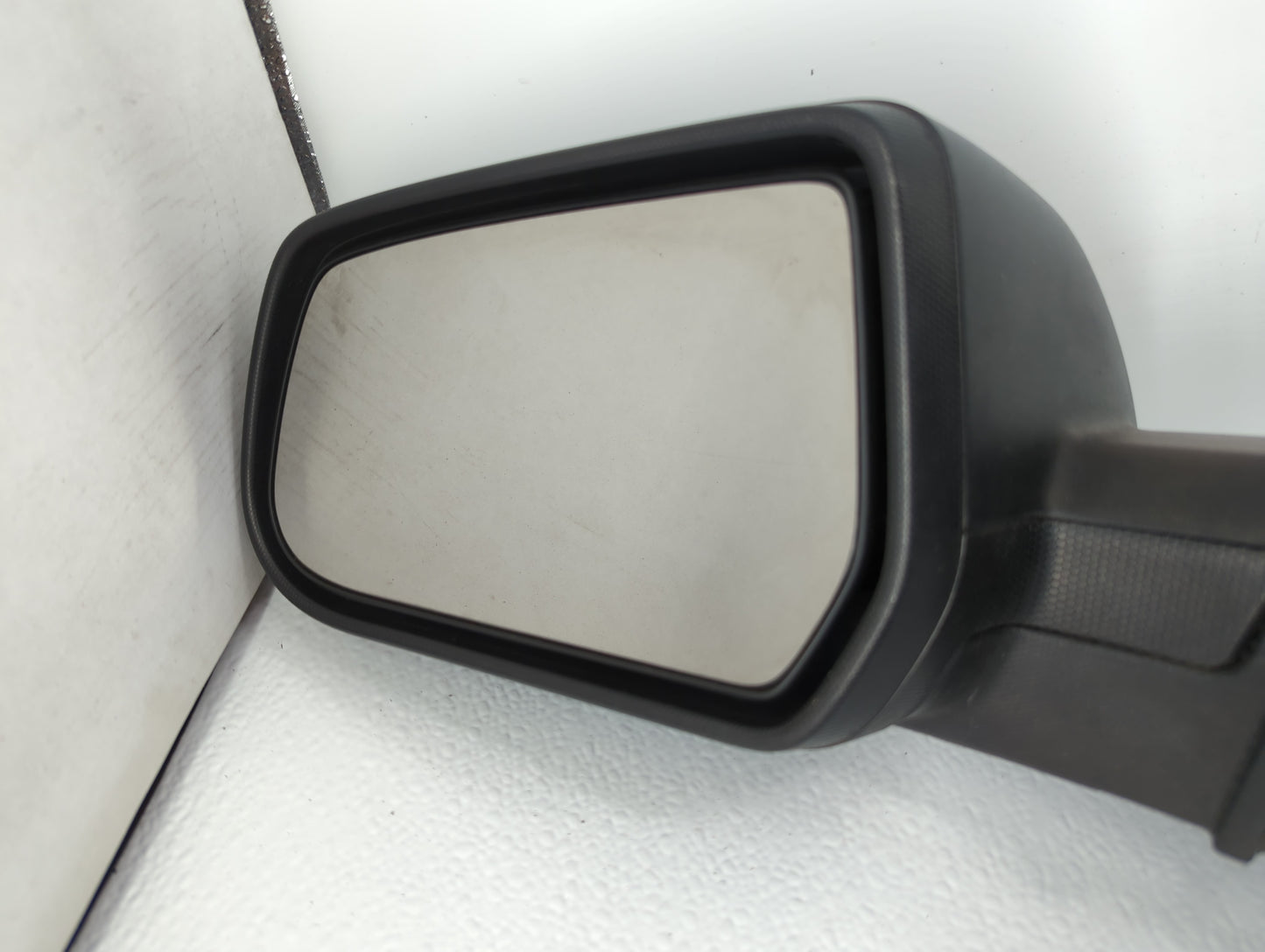 2010-2011 Chevrolet Equinox Driver Side View Mirror - Left Door Mirror OEM Used - Oemusedautoparts1.com