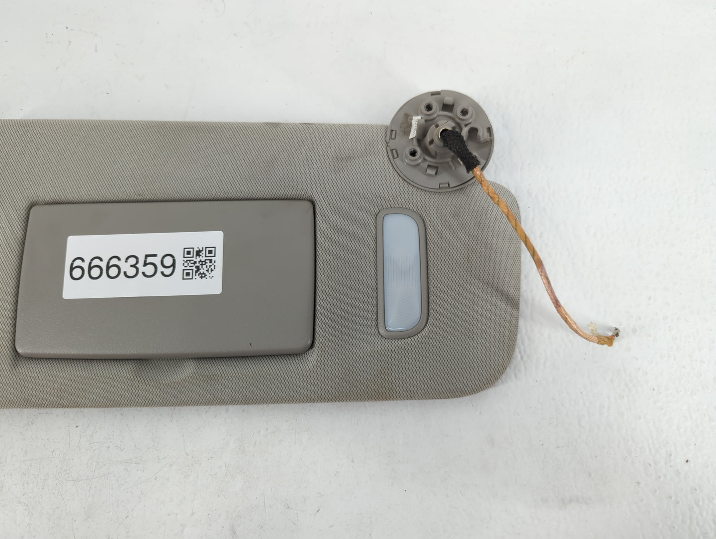 2010-2017 Chevrolet Equinox Sun Visor Shade Replacement Passenger Right Mirror Fits Fits 2010 2011 2012 2013 2014 2015 2016 