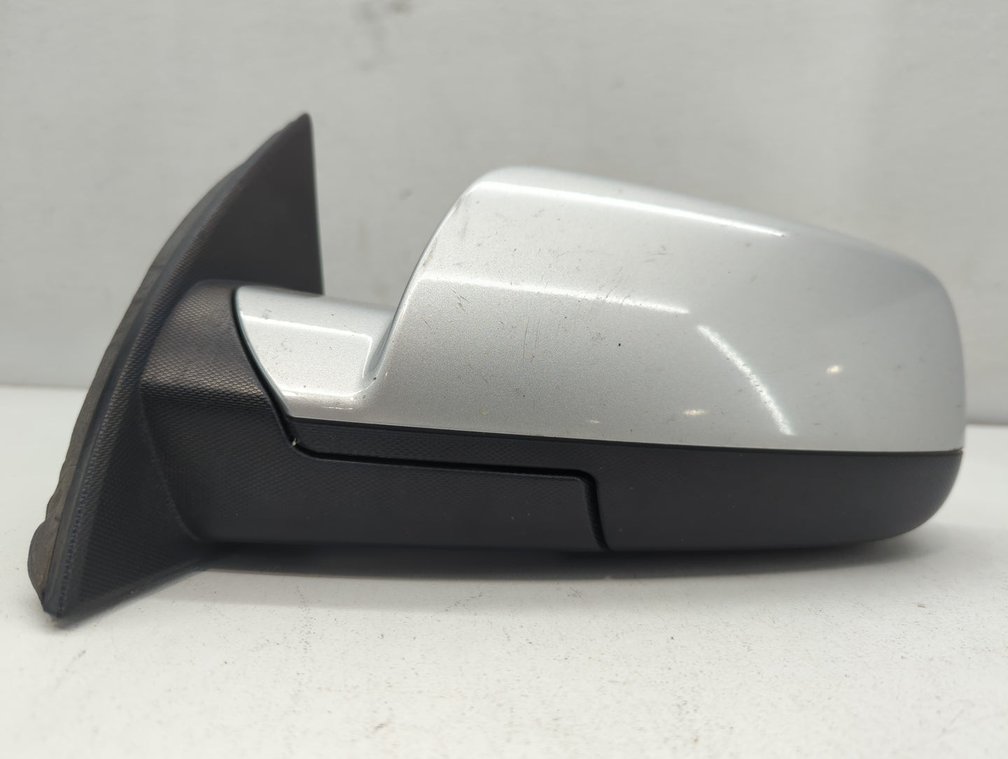 2010-2011 Chevrolet Equinox Driver Side View Mirror - Left Door Mirror OEM Used - Oemusedautoparts1.com