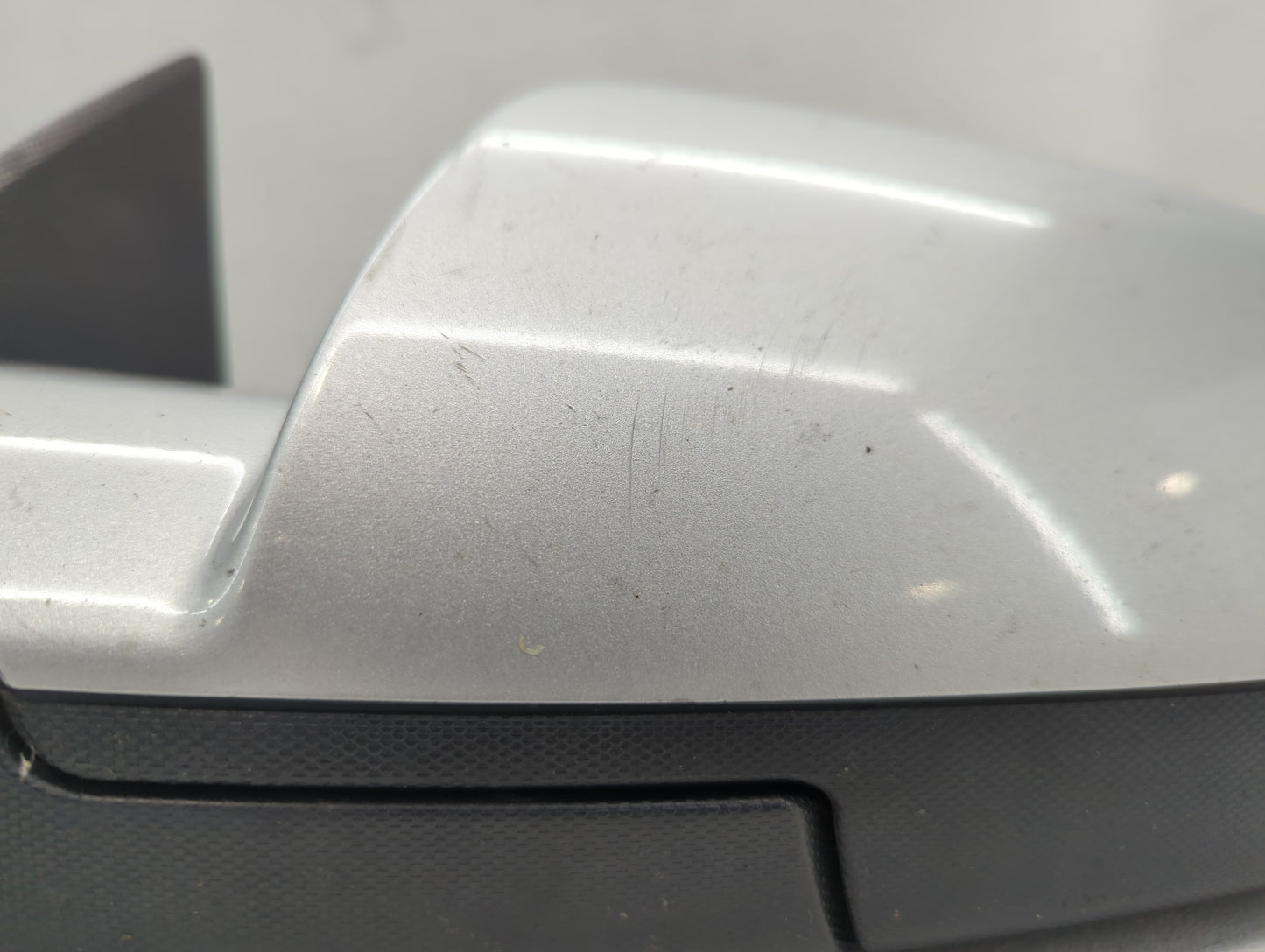 2010-2011 Chevrolet Equinox Driver Side View Mirror - Left Door Mirror OEM Used - Oemusedautoparts1.com