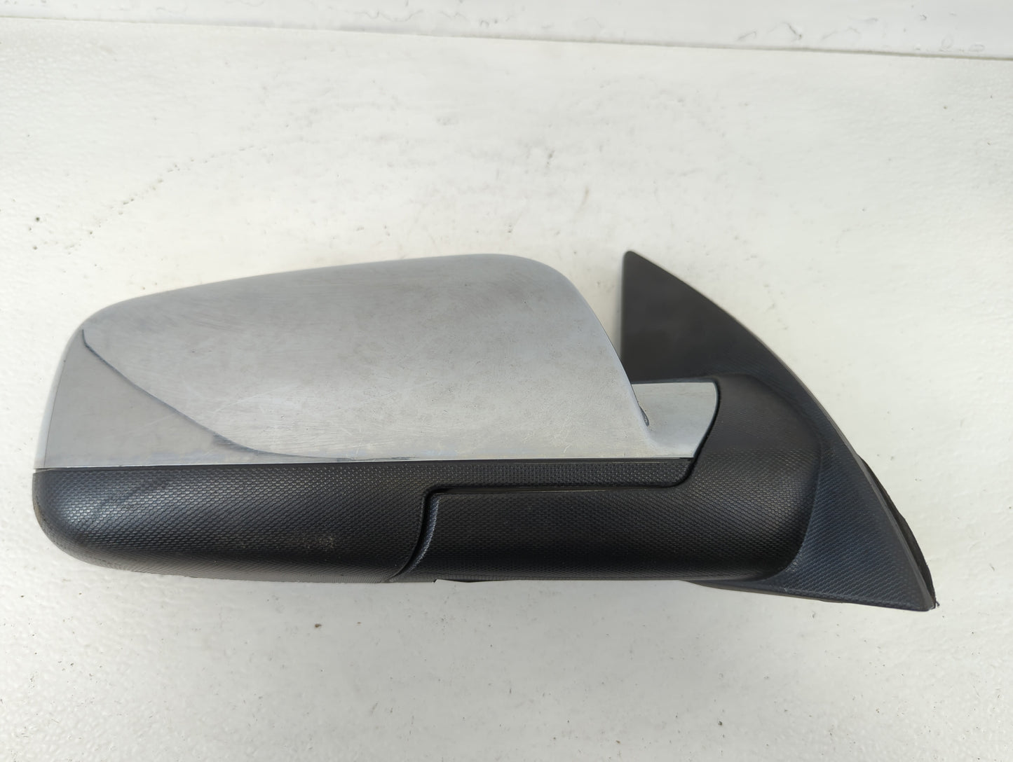 2010-2011 Chevrolet Equinox Passenger Side View Mirror - Right Door Mirror OEM Used - Oemusedautoparts1.com