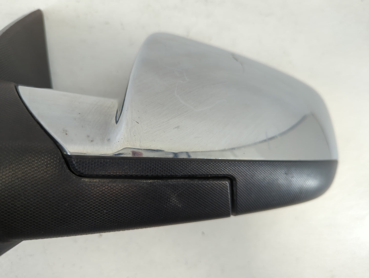 2010-2011 Chevrolet Equinox Driver Side View Mirror - Left Door Mirror OEM Used - Oemusedautoparts1.com