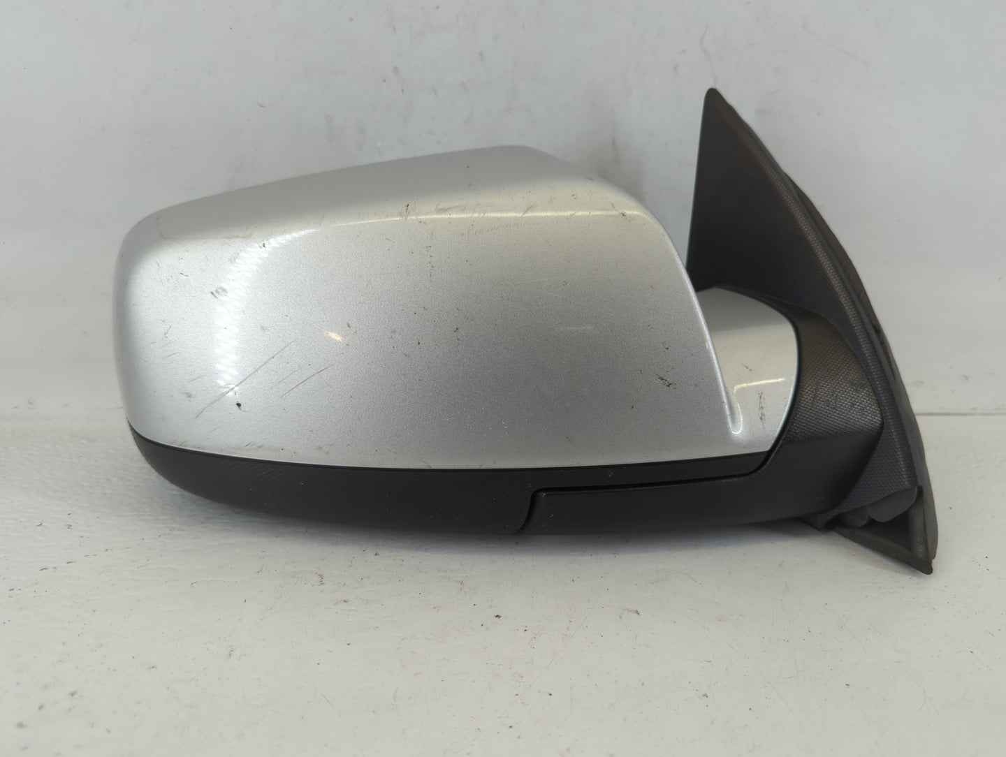 2010-2011 Chevrolet Equinox Passenger Side View Mirror - Right Door Mirror OEM Used - Oemusedautoparts1.com