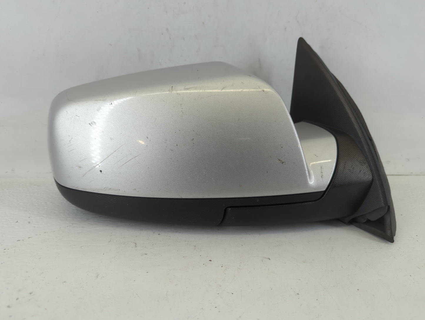 2010-2011 Chevrolet Equinox Passenger Side View Mirror - Right Door Mirror OEM Used - Oemusedautoparts1.com