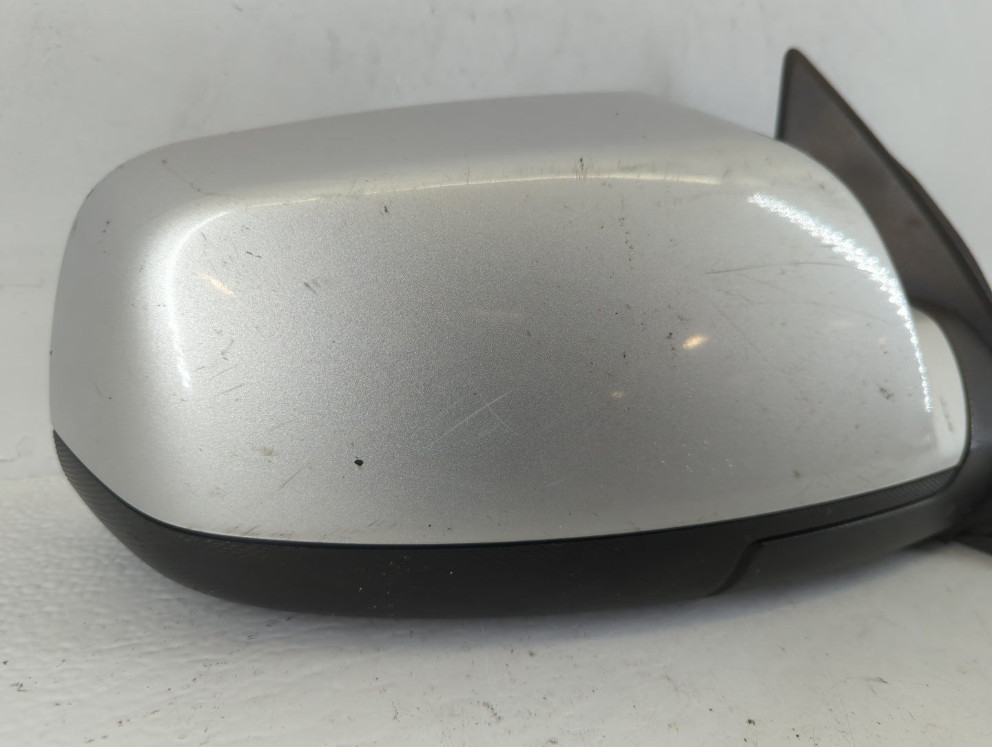 2010-2011 Chevrolet Equinox Passenger Side View Mirror - Right Door Mirror OEM Used - Oemusedautoparts1.com
