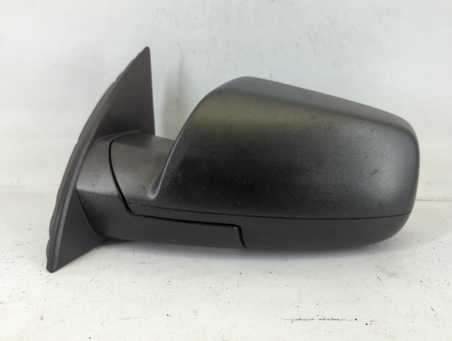 2010-2011 Chevrolet Equinox Driver Side View Mirror - Left Door Mirror OEM Used - Oemusedautoparts1.com
