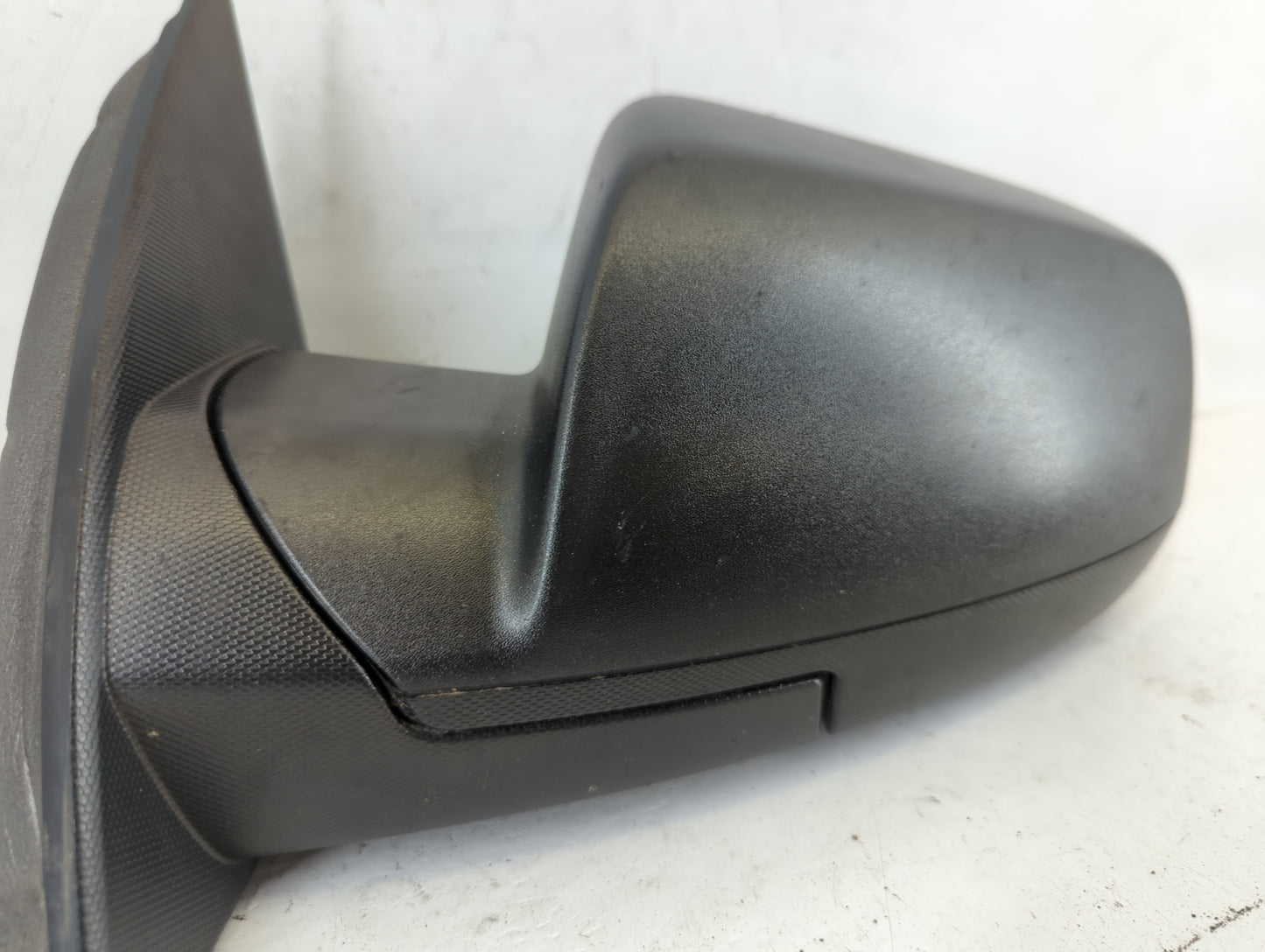 2010-2011 Chevrolet Equinox Driver Side View Mirror - Left Door Mirror OEM Used - Oemusedautoparts1.com