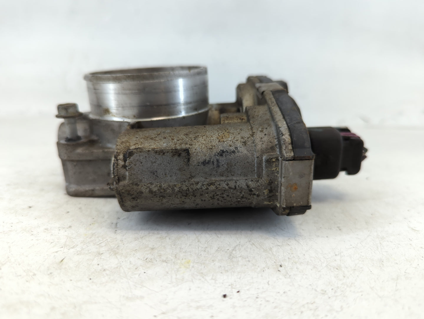 2010-2011 Chevrolet Equinox Throttle Body P/N:2330AA186AA4380C Fits Fits 2007 2008 2009 2010 2011 2012 OEM Used Auto Parts -
