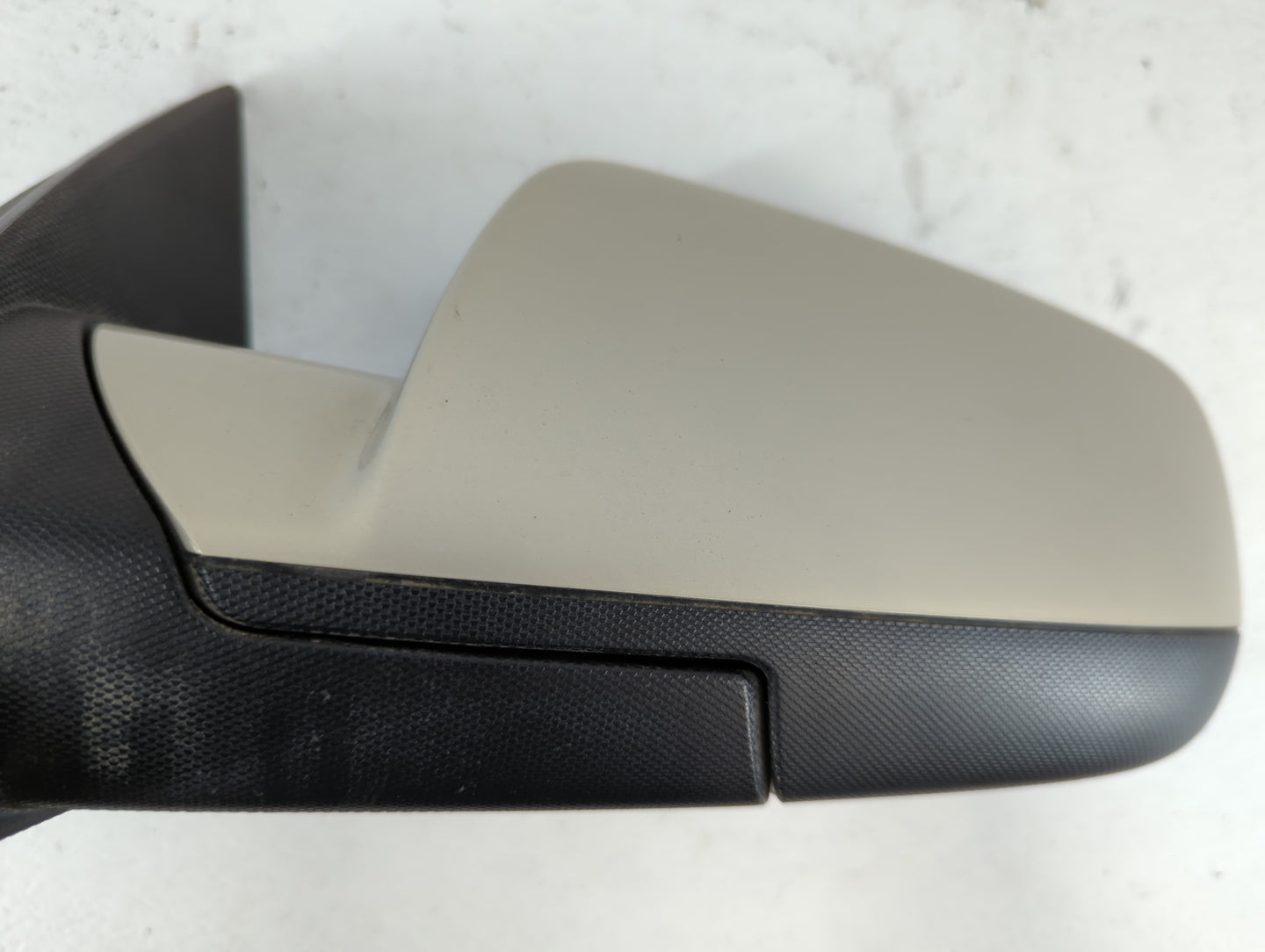 2010-2011 Chevrolet Equinox Driver Side View Mirror - Left Door Mirror OEM Used - Oemusedautoparts1.com