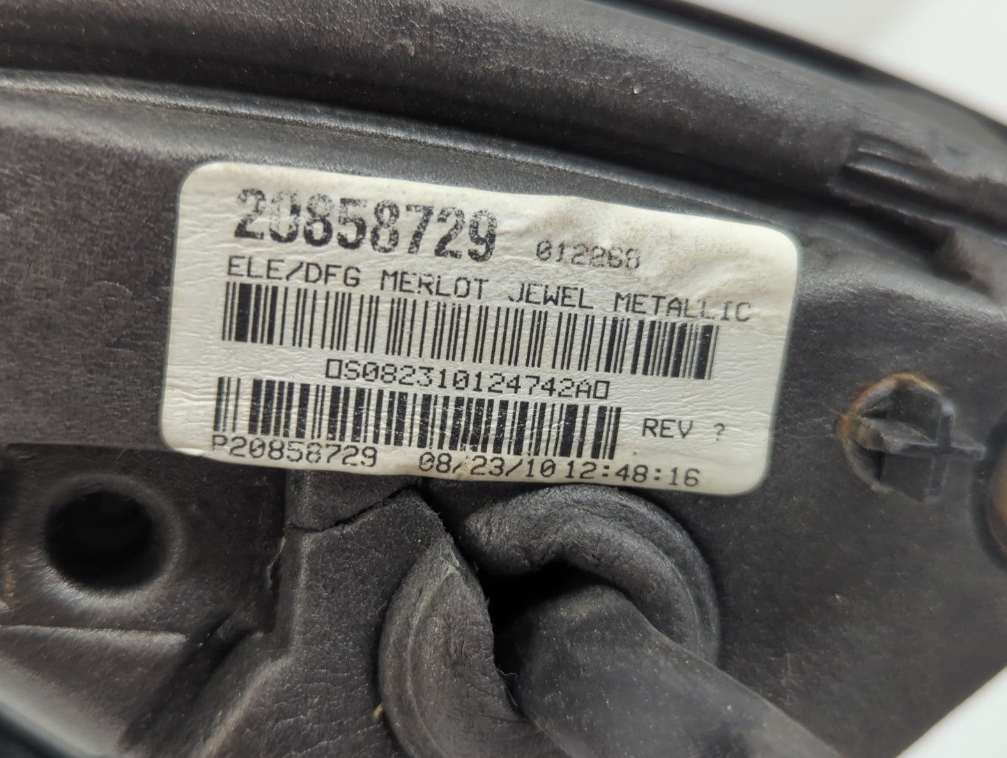 2010-2011 Chevrolet Equinox Driver Side View Mirror - Left Door Mirror OEM Used - Oemusedautoparts1.com