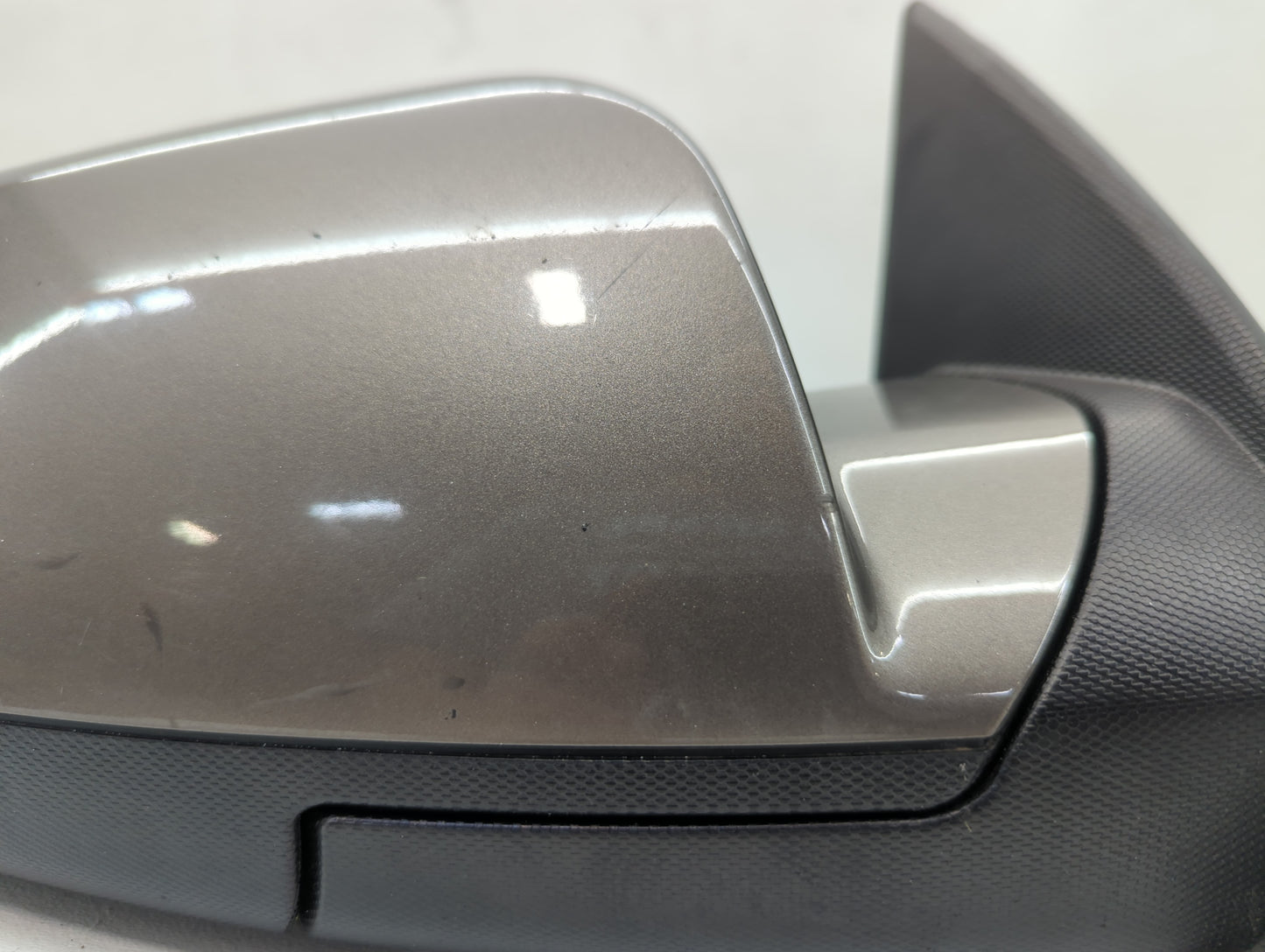 2010-2011 Chevrolet Equinox Passenger Side View Mirror - Right Door Mirror OEM Used - Oemusedautoparts1.com