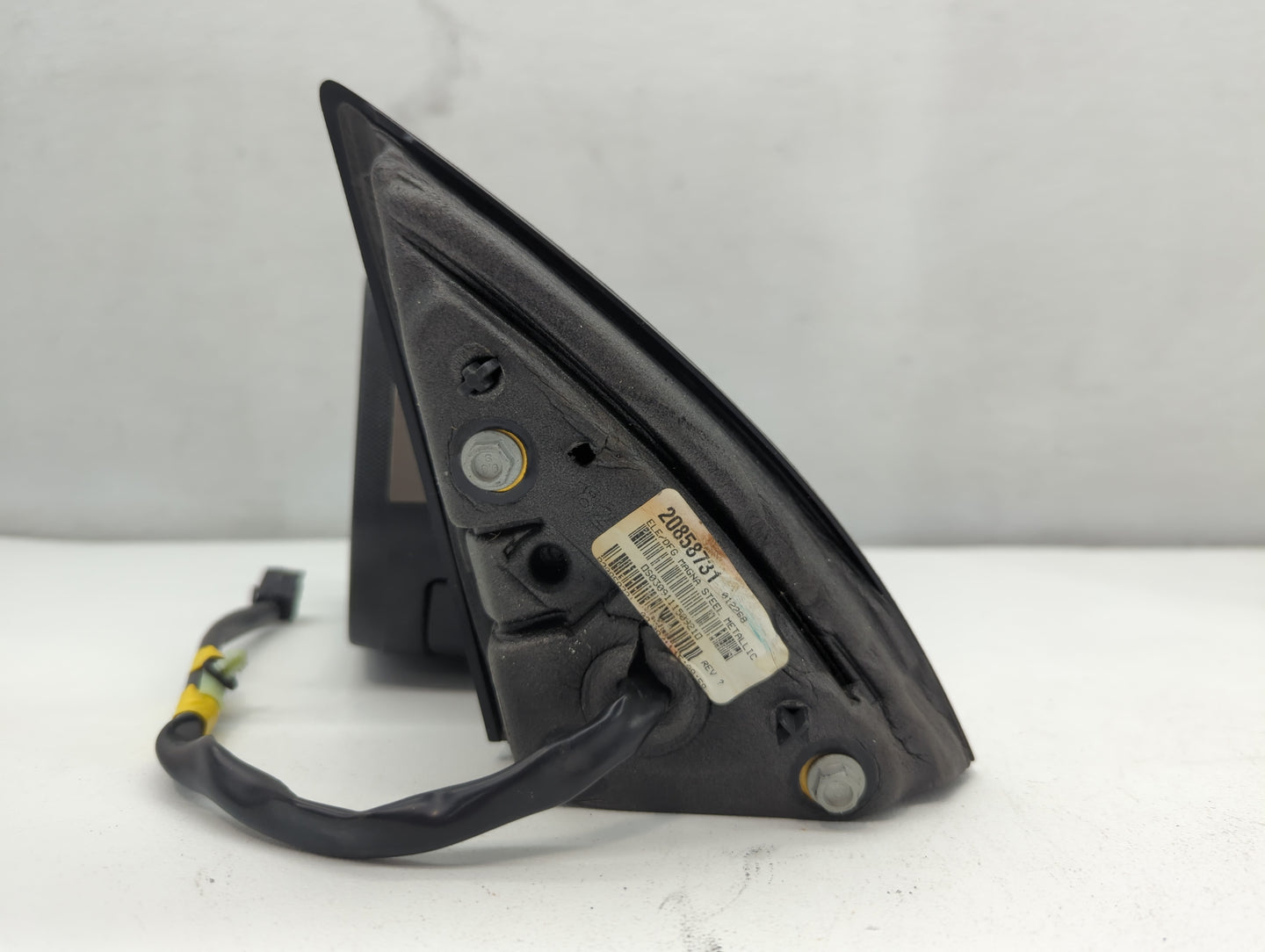 2010-2011 Chevrolet Equinox Driver Side View Mirror - Left Door Mirror OEM Used - Oemusedautoparts1.com
